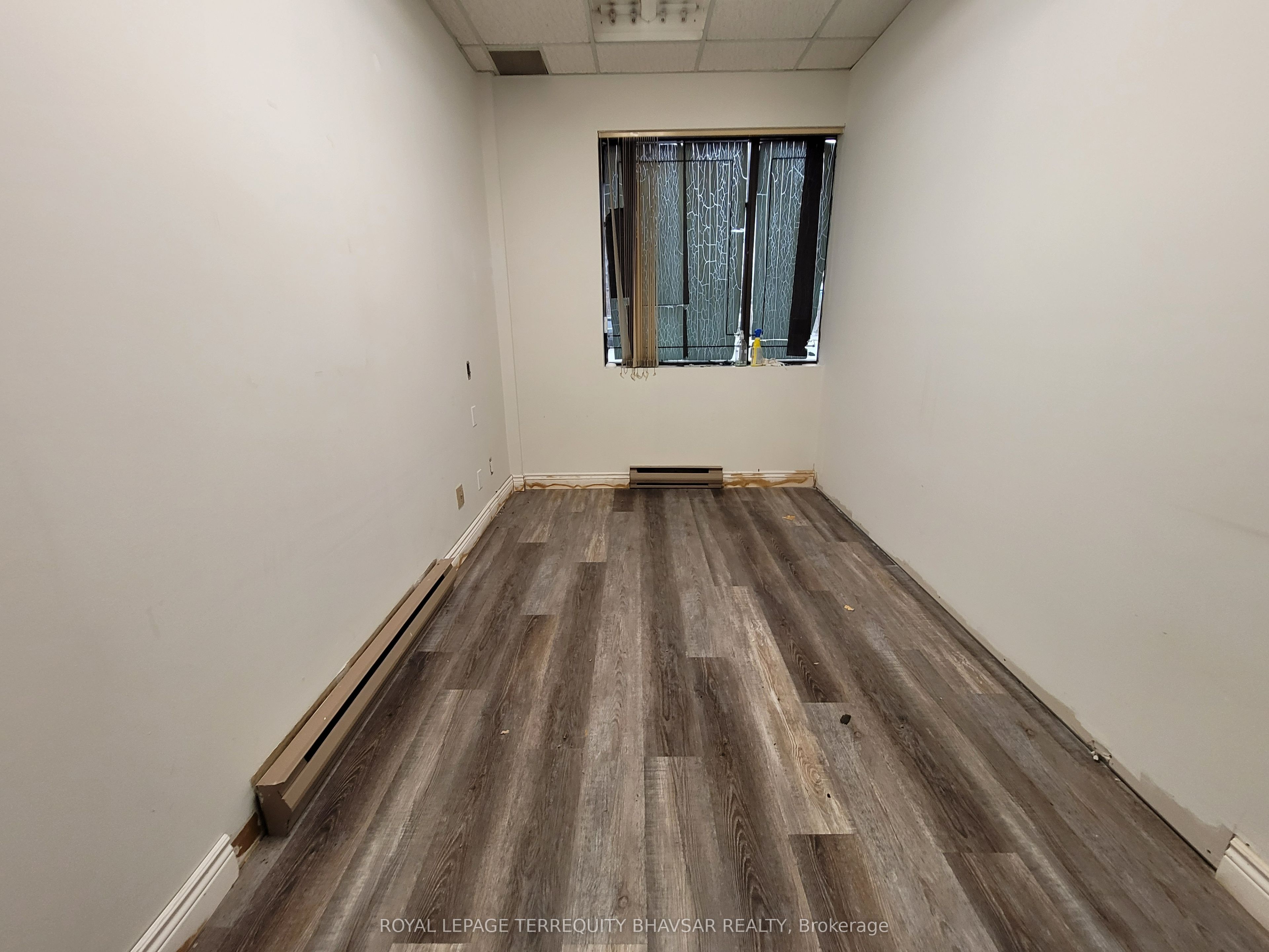 #103 - 3530 Derry Road Property Photo 17