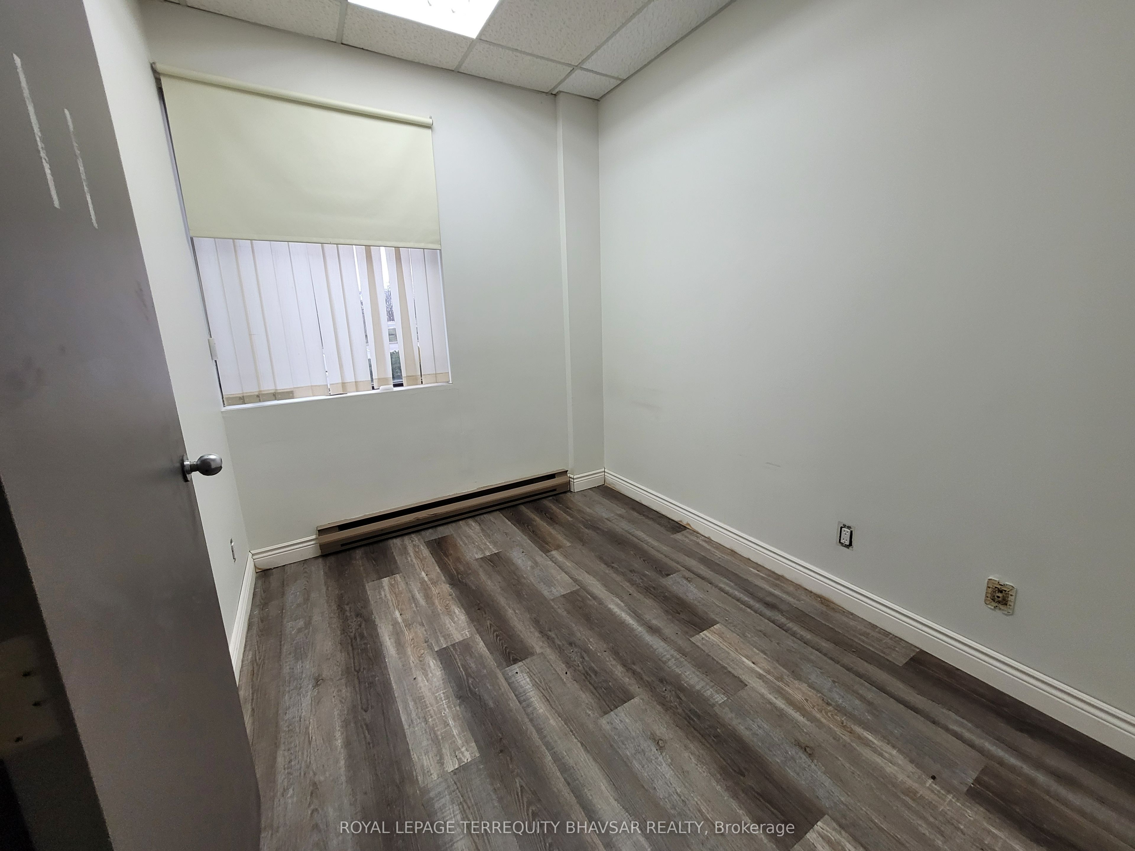 #103 - 3530 Derry Road Property Photo 21