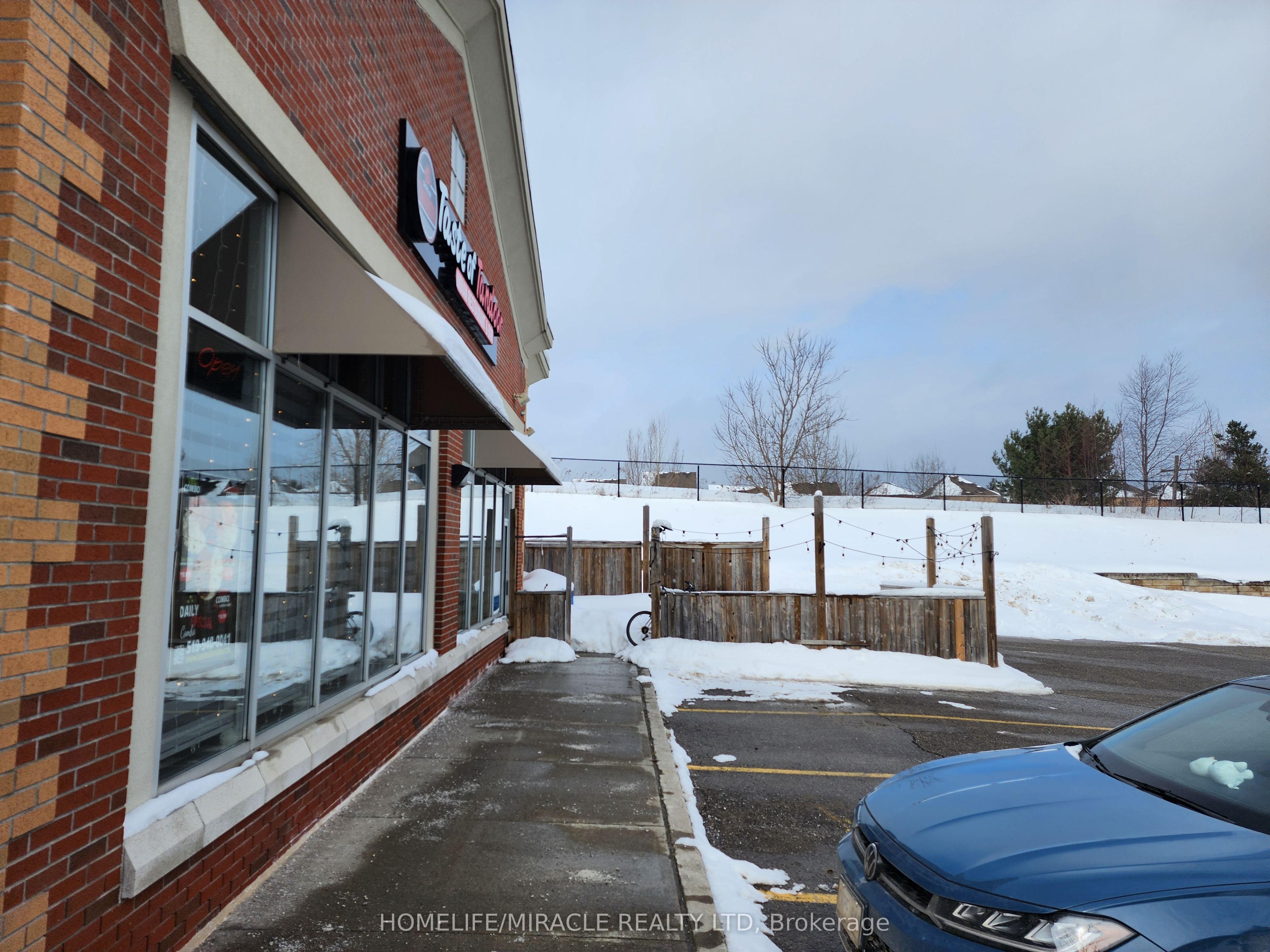 489 Broadway Avenue Property Photo 4