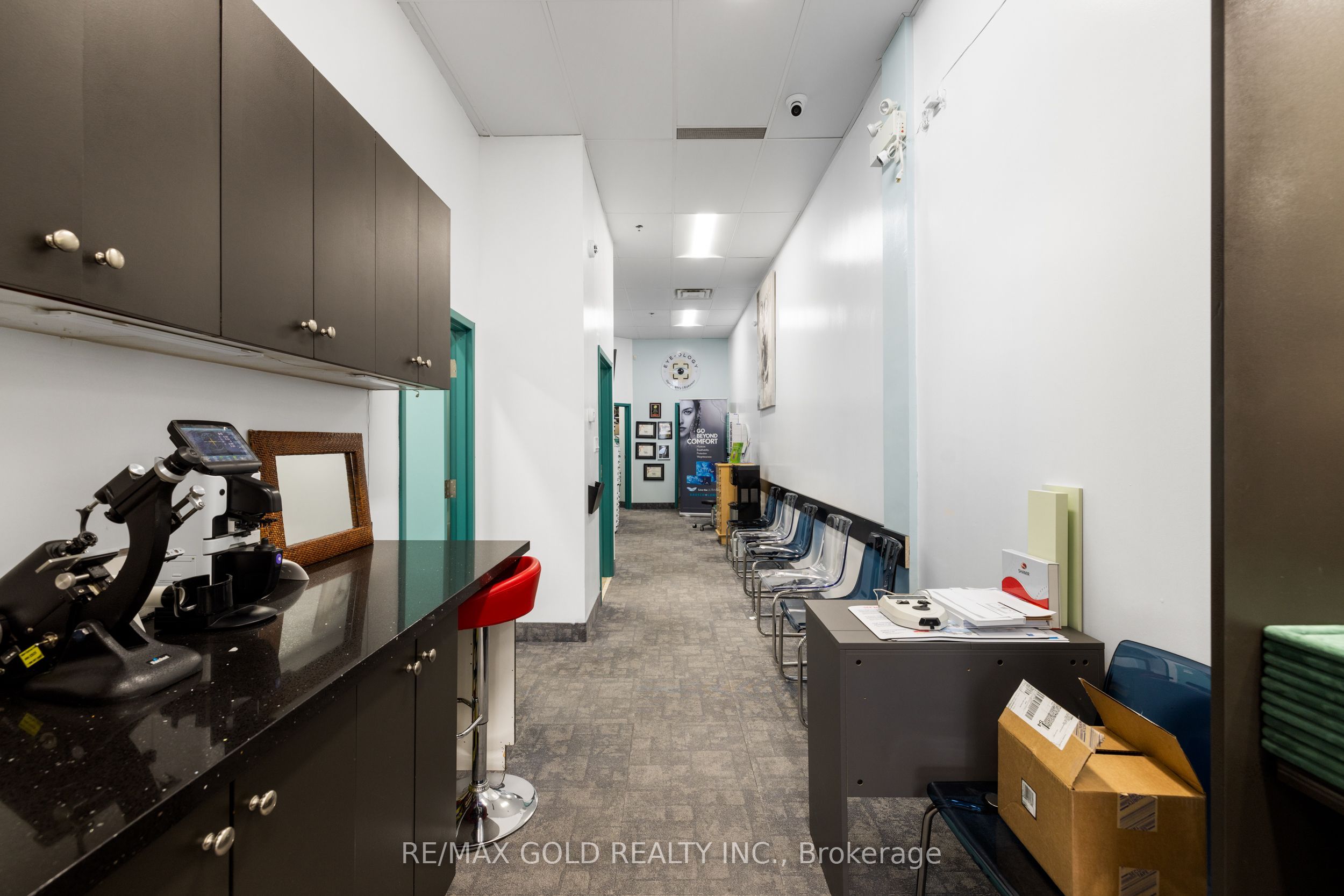 #6 - 1098 Peter Robertson Boulevard Property Photo 9