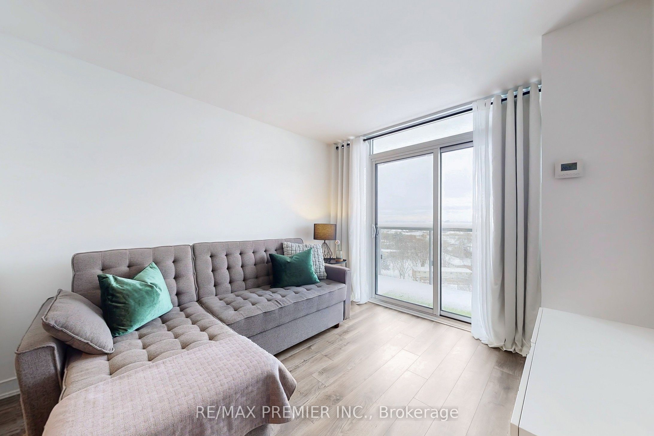 #1217 - 160 Flemington Road Property Photo 6