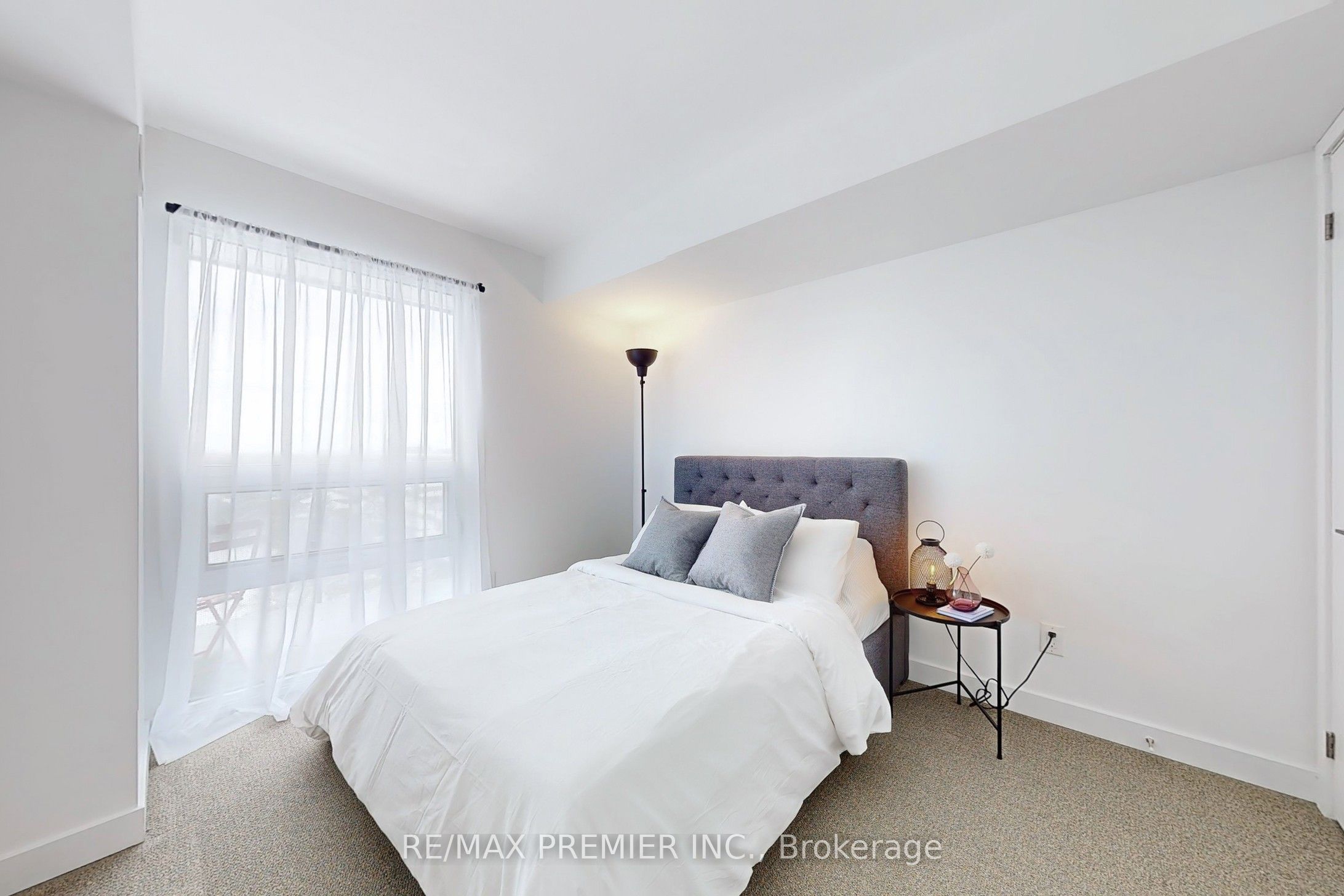 #1217 - 160 Flemington Road Property Photo 14