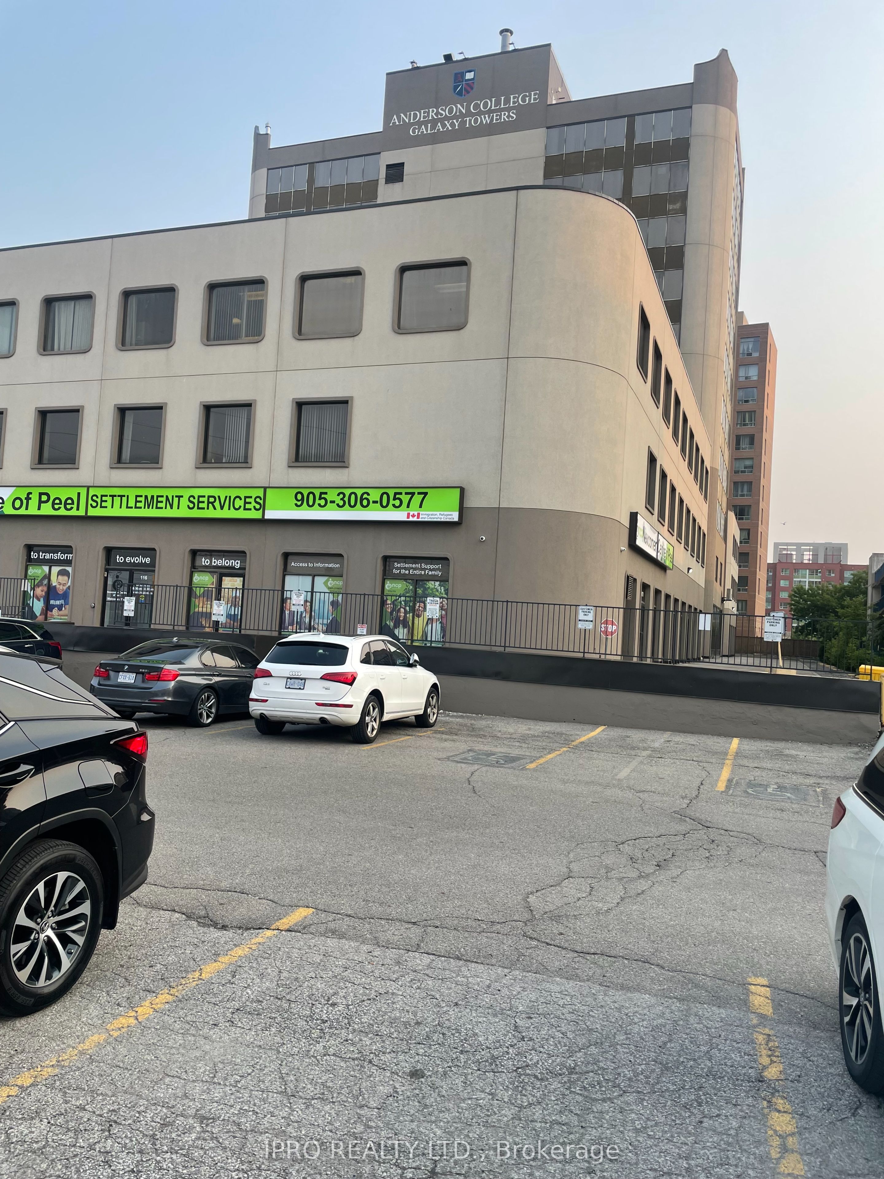165 Dundas Street Property Photo