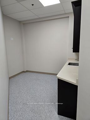#5a - 30 Topflight Drive Property Photo 7