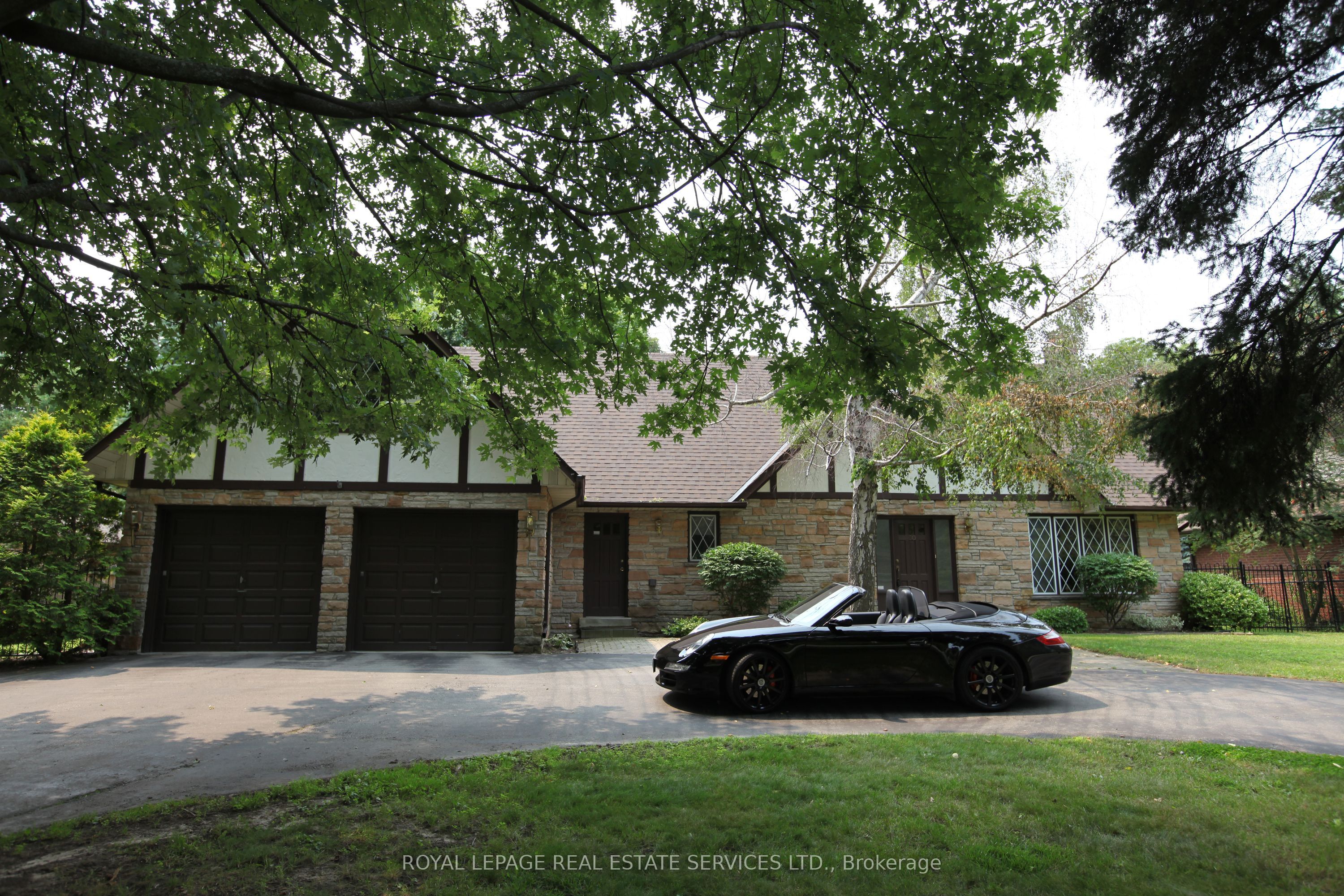 30 Birkbank Drive Property Photo 2