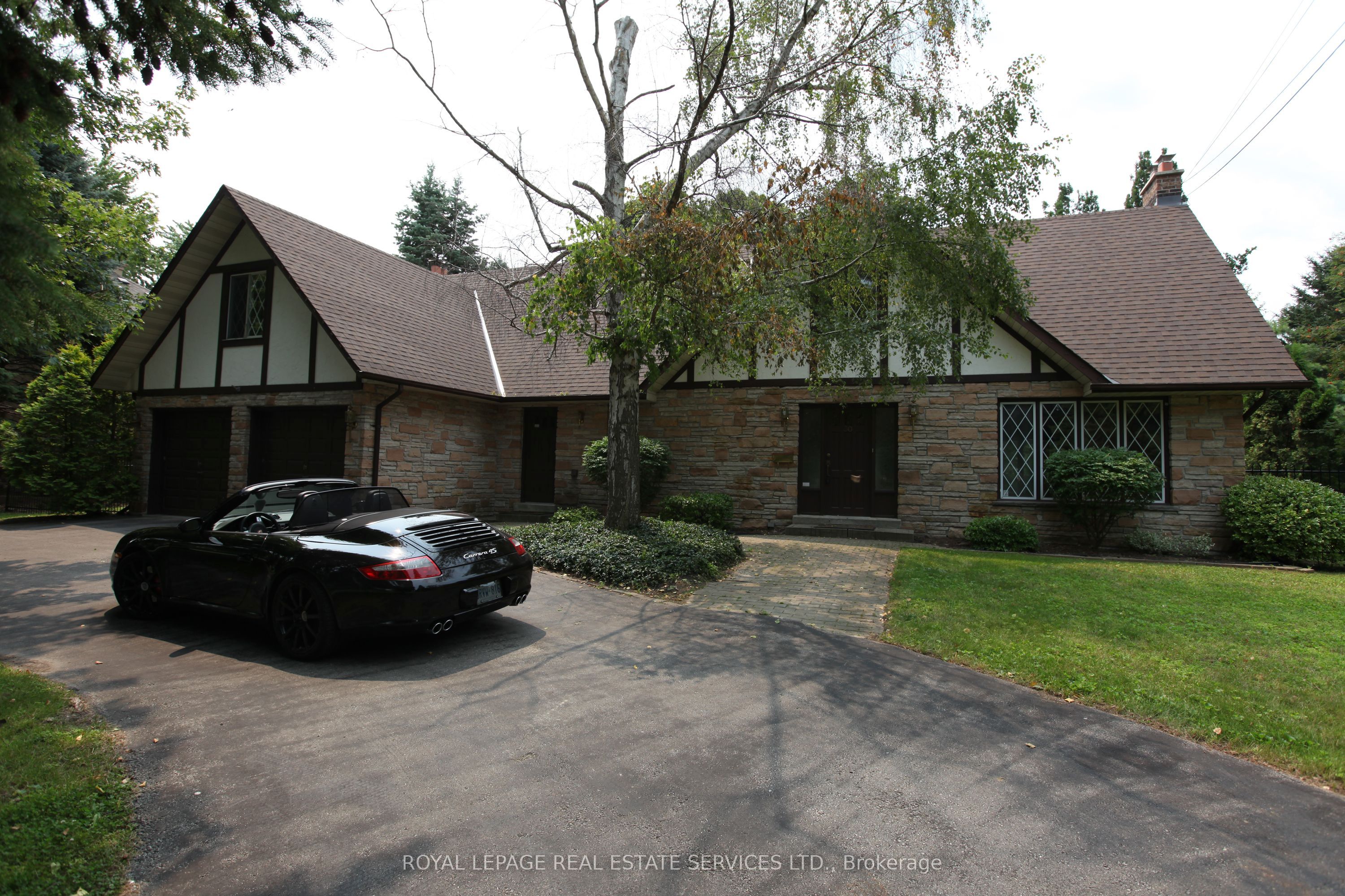 30 Birkbank Drive Property Photo 3