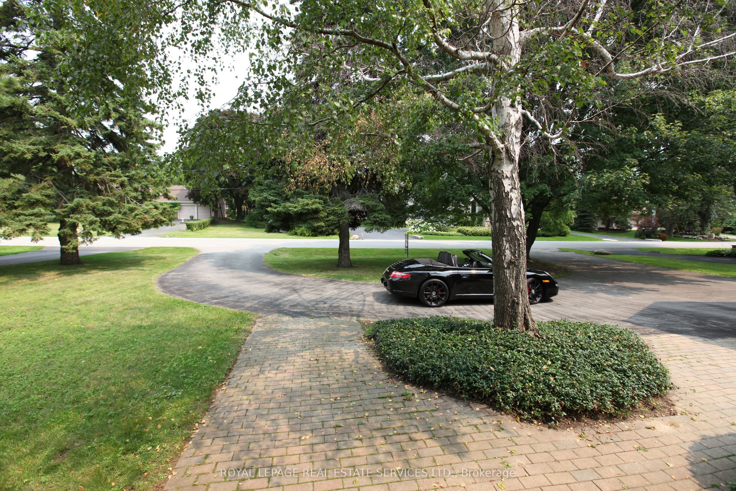 30 Birkbank Drive Property Photo 6