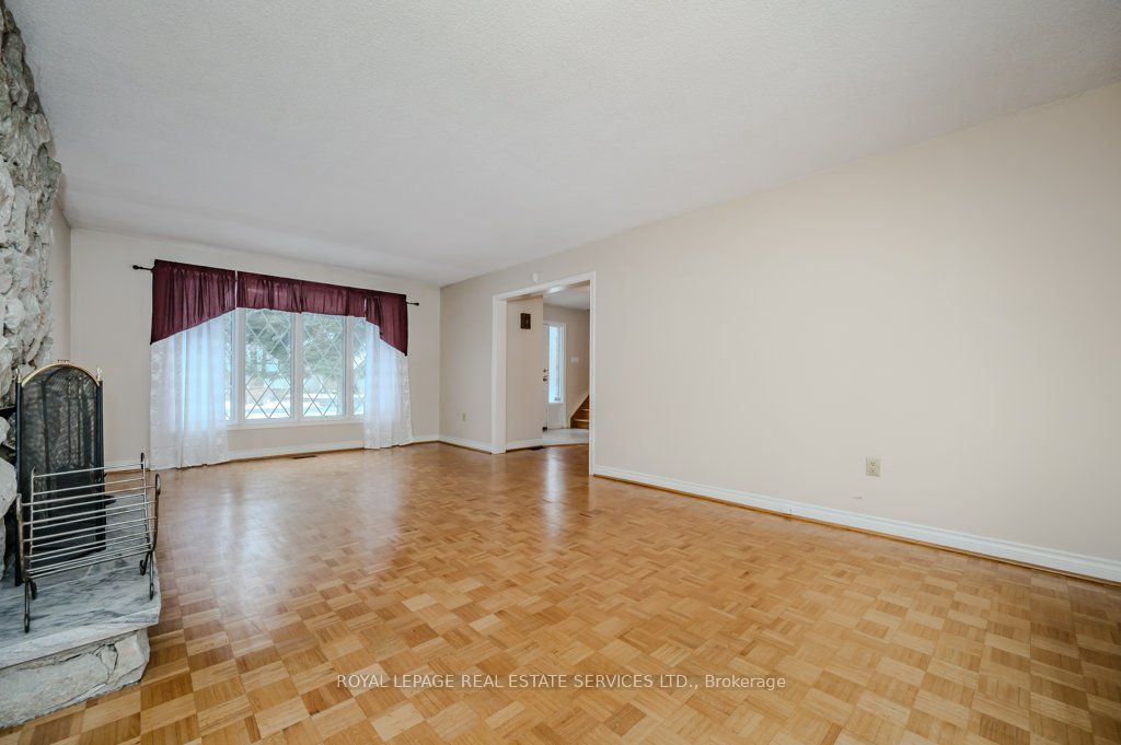 30 Birkbank Drive Property Photo 9