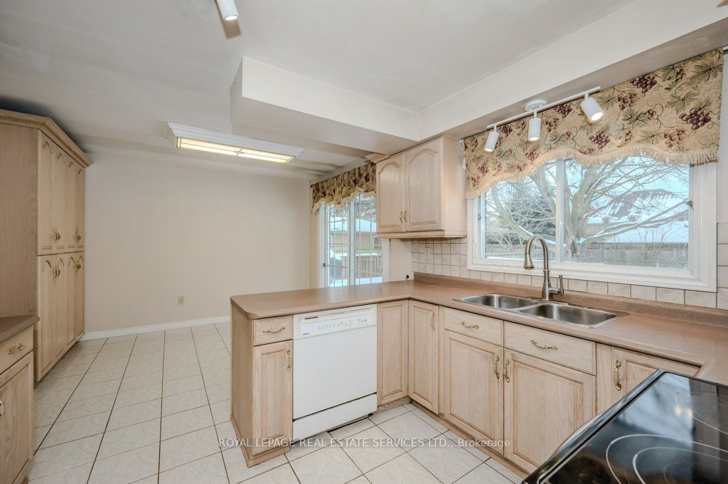 30 Birkbank Drive Property Photo 15