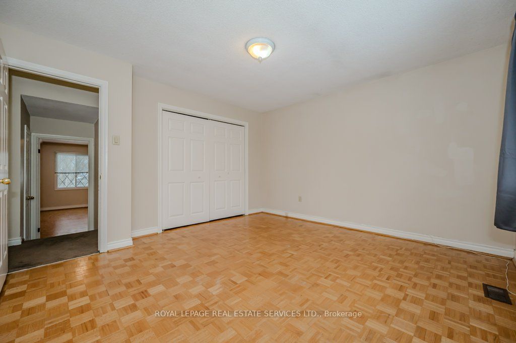 30 Birkbank Drive Property Photo 31