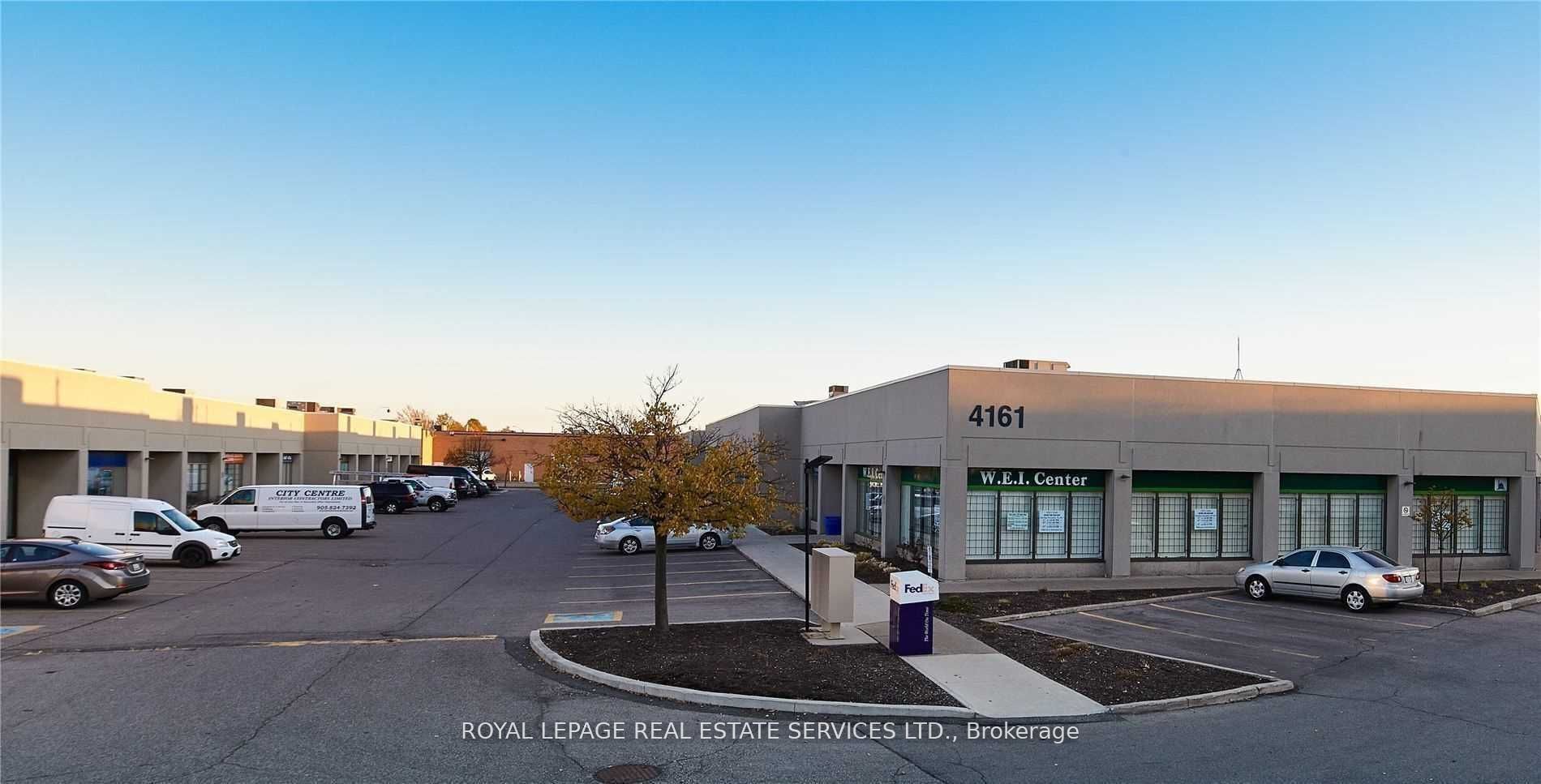 #22 - 4161 Sladeview Crescent Property Photo 1