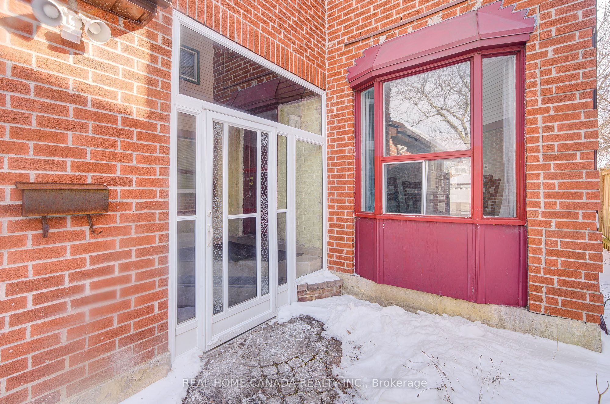 21 Hallen Road Property Photo 3