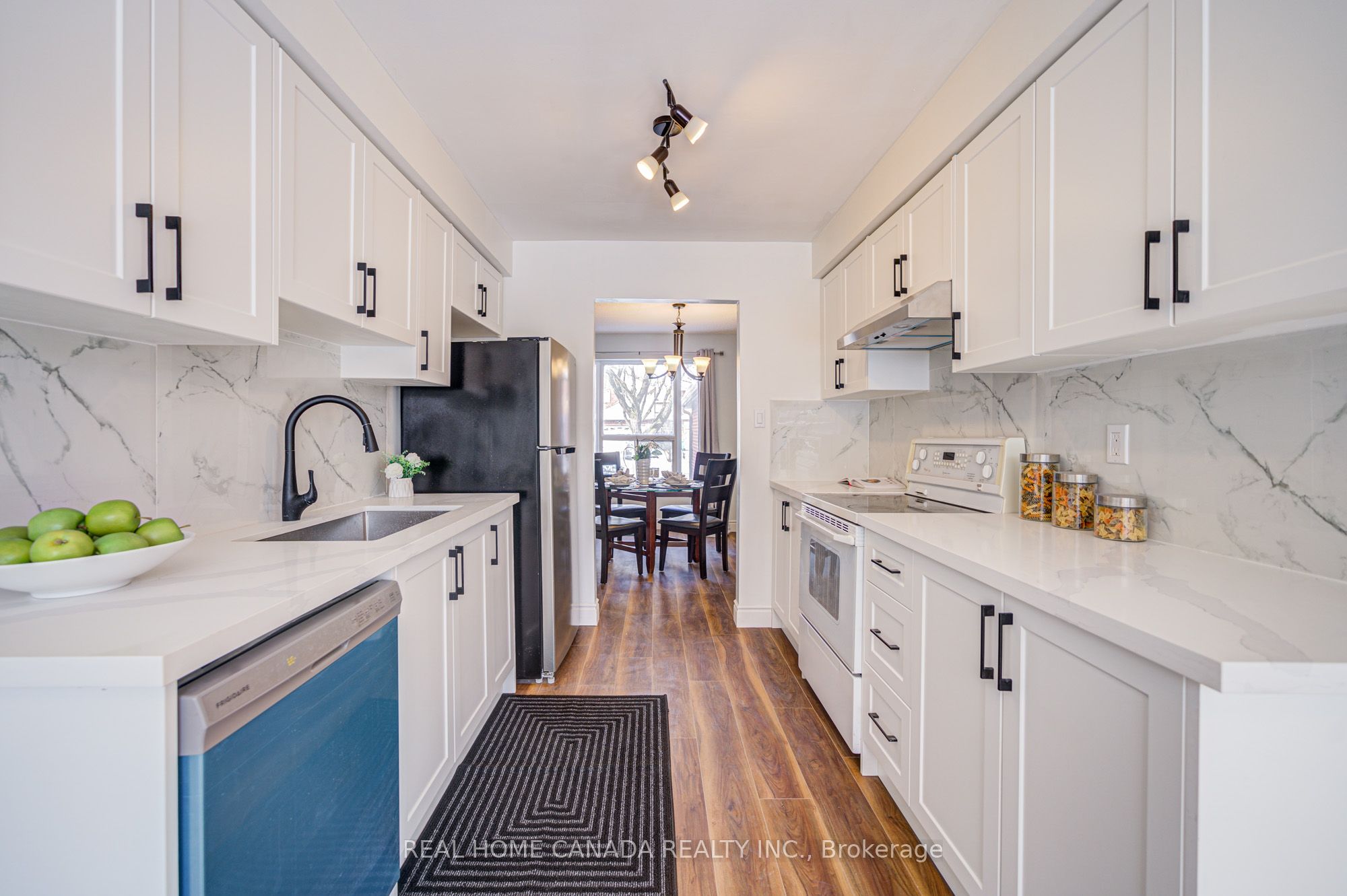 21 Hallen Road Property Photo 10
