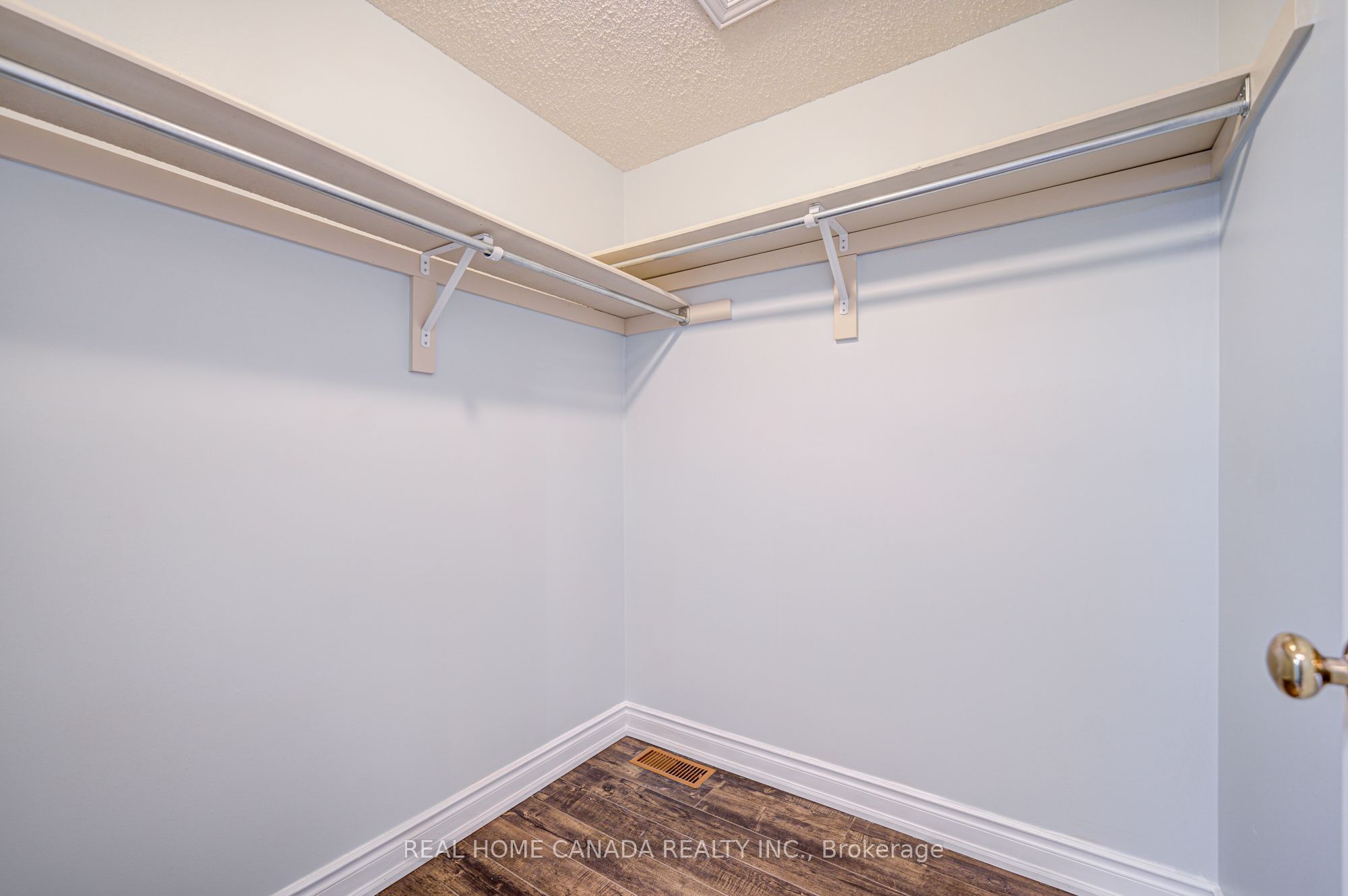 21 Hallen Road Property Photo 21