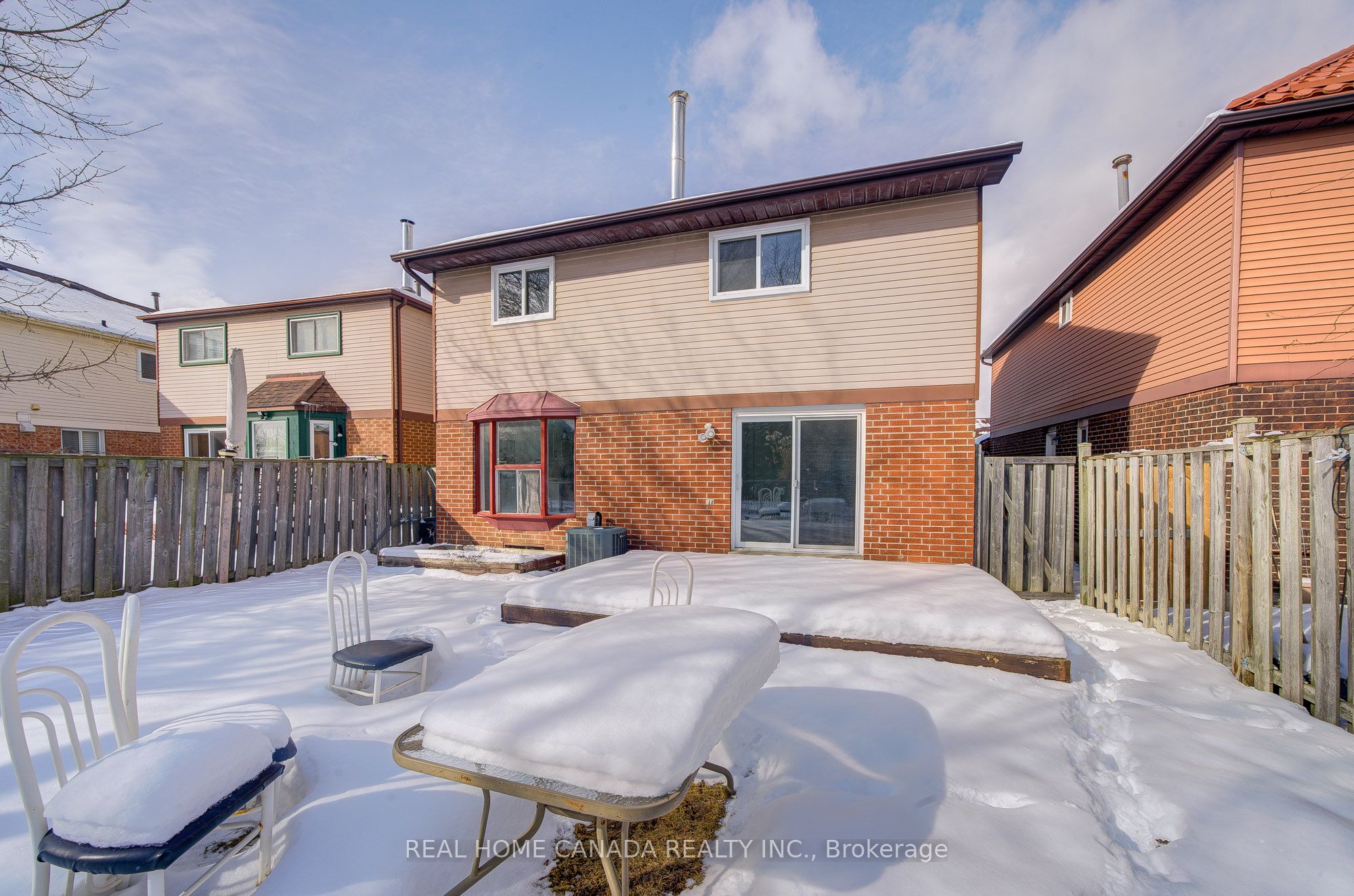 21 Hallen Road Property Photo 36