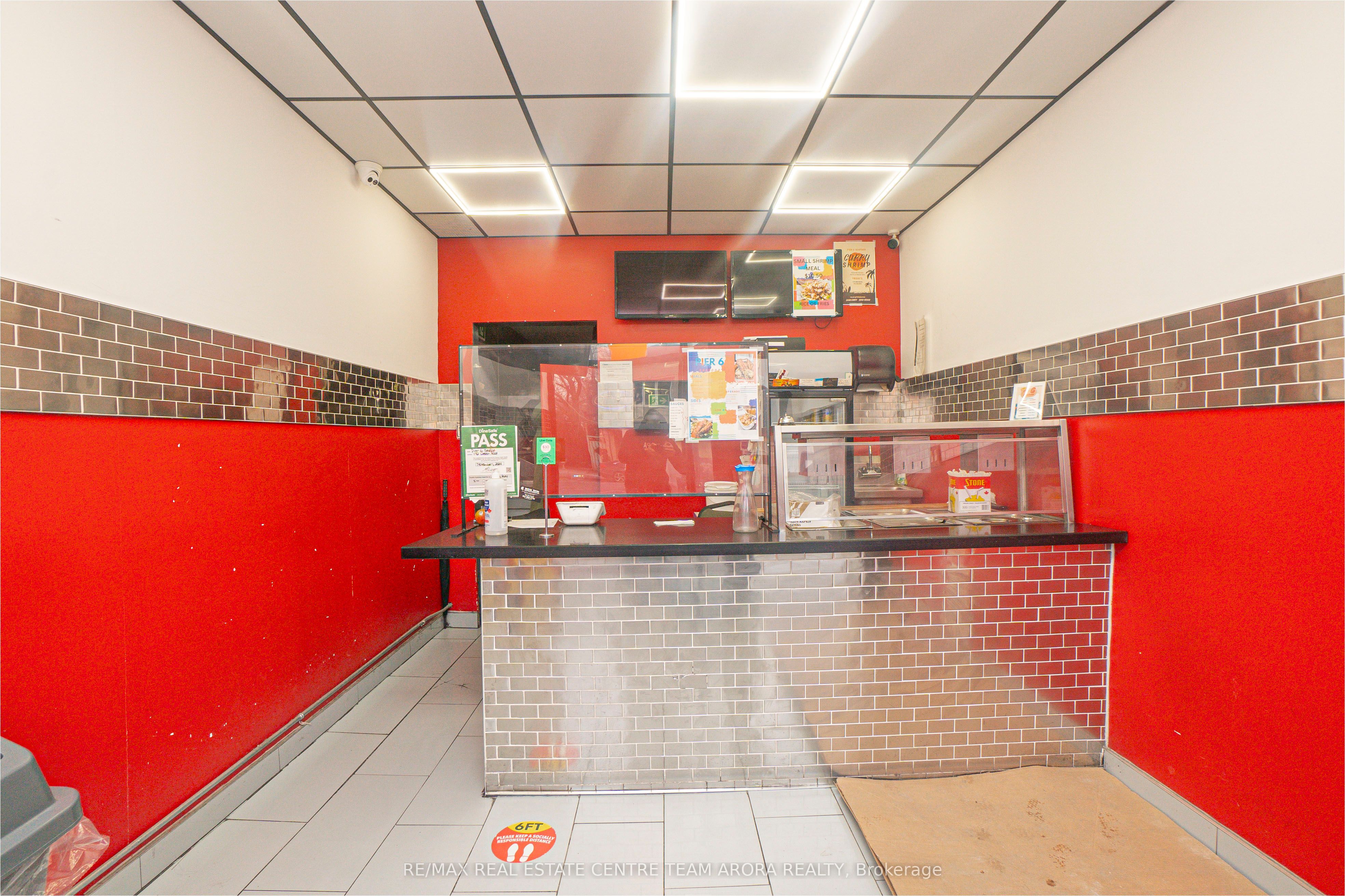 1172 Weston Road Property Photo 2