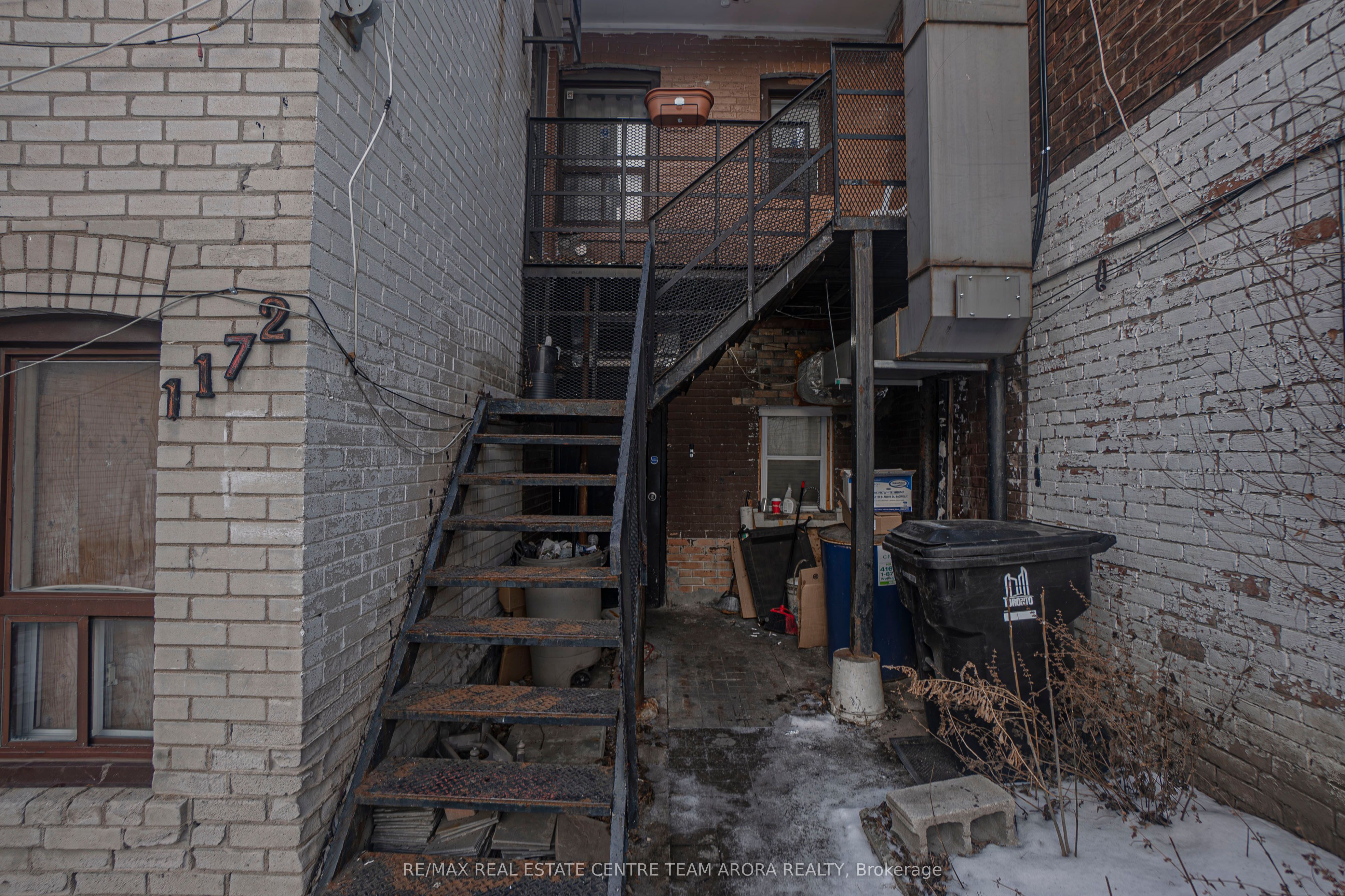 1172 Weston Road Property Photo 18