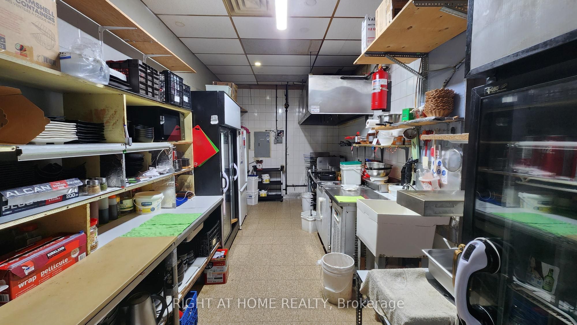#7 - 169 Dundas Street Property Photo 7