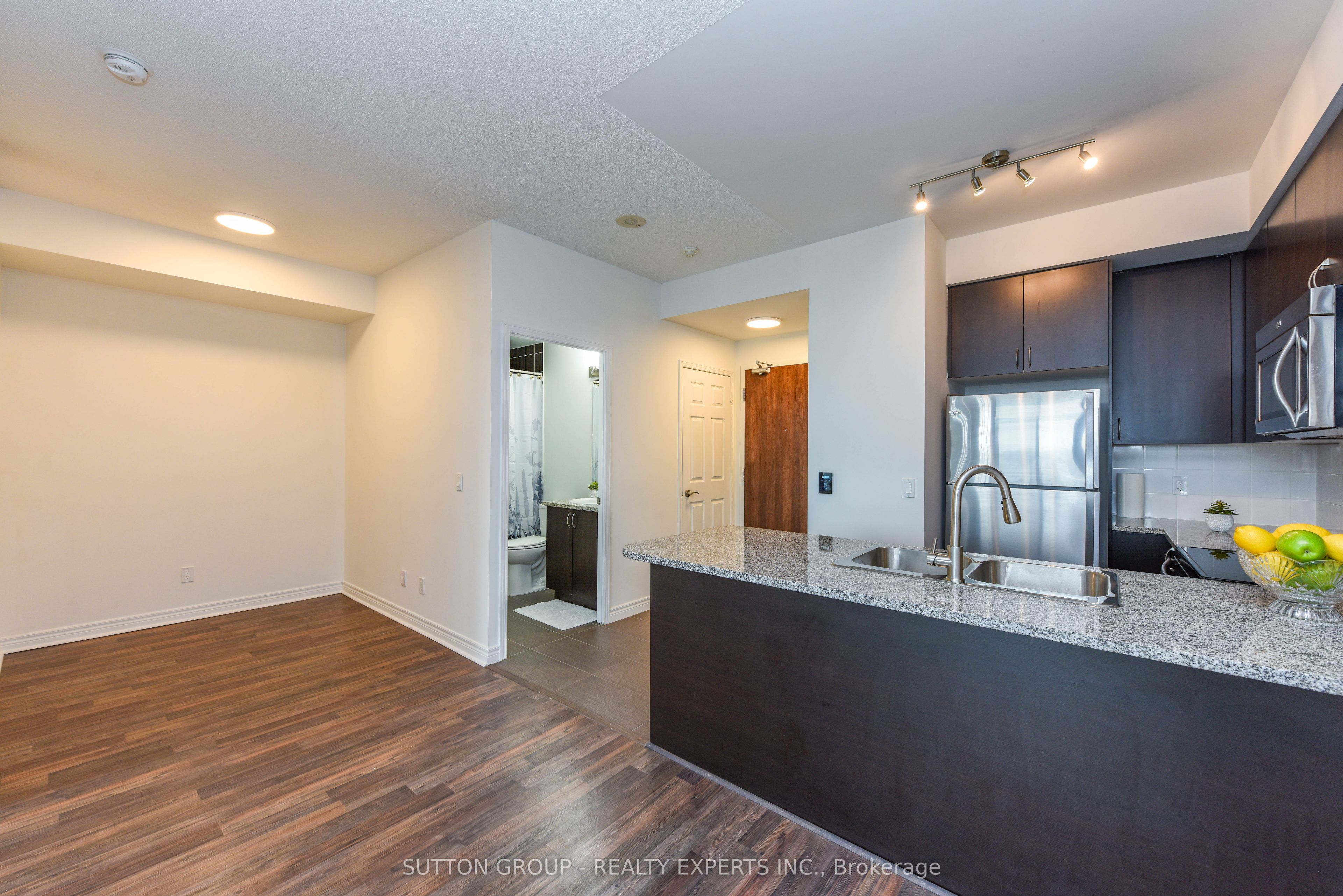 #509 - 339 Rathburn Road Property Photo 9