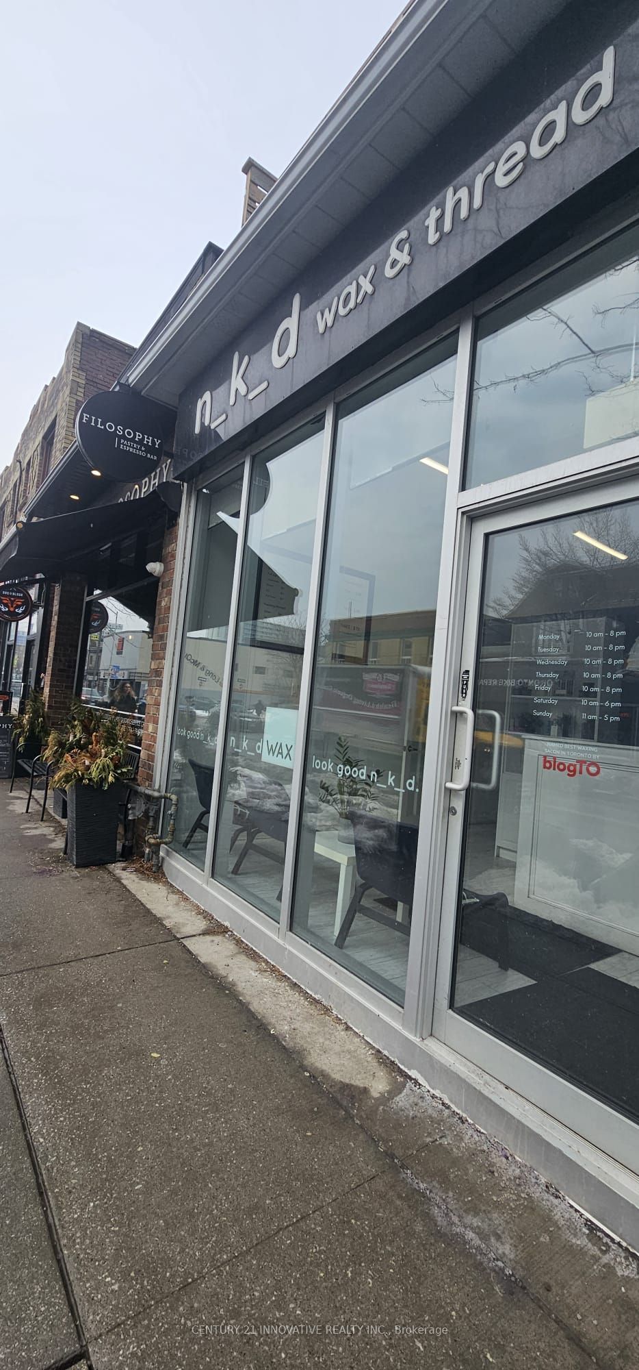 910 Bloor Street Property Photo 6