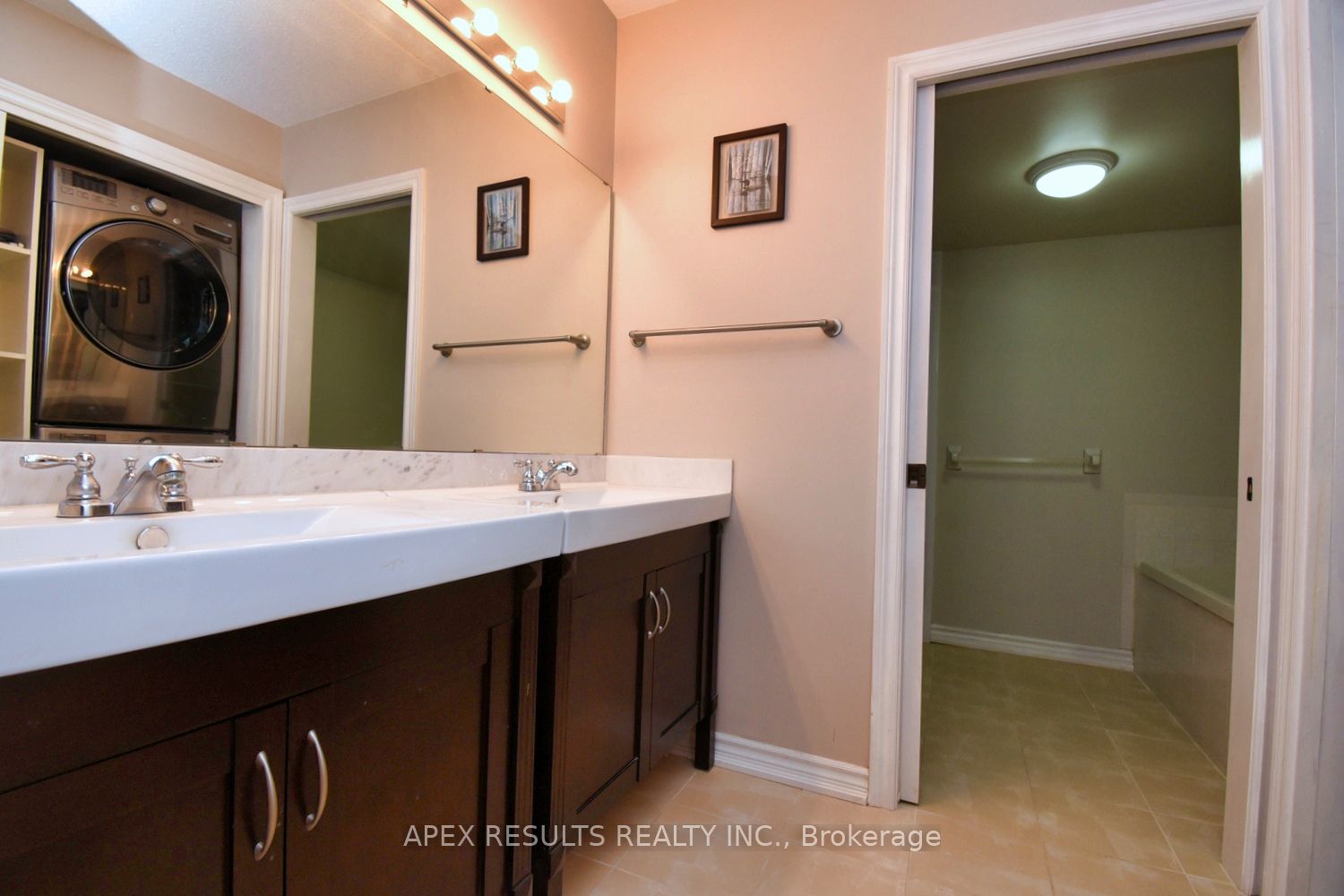 #212 - 2020 Cleaver Avenue Property Photo 24