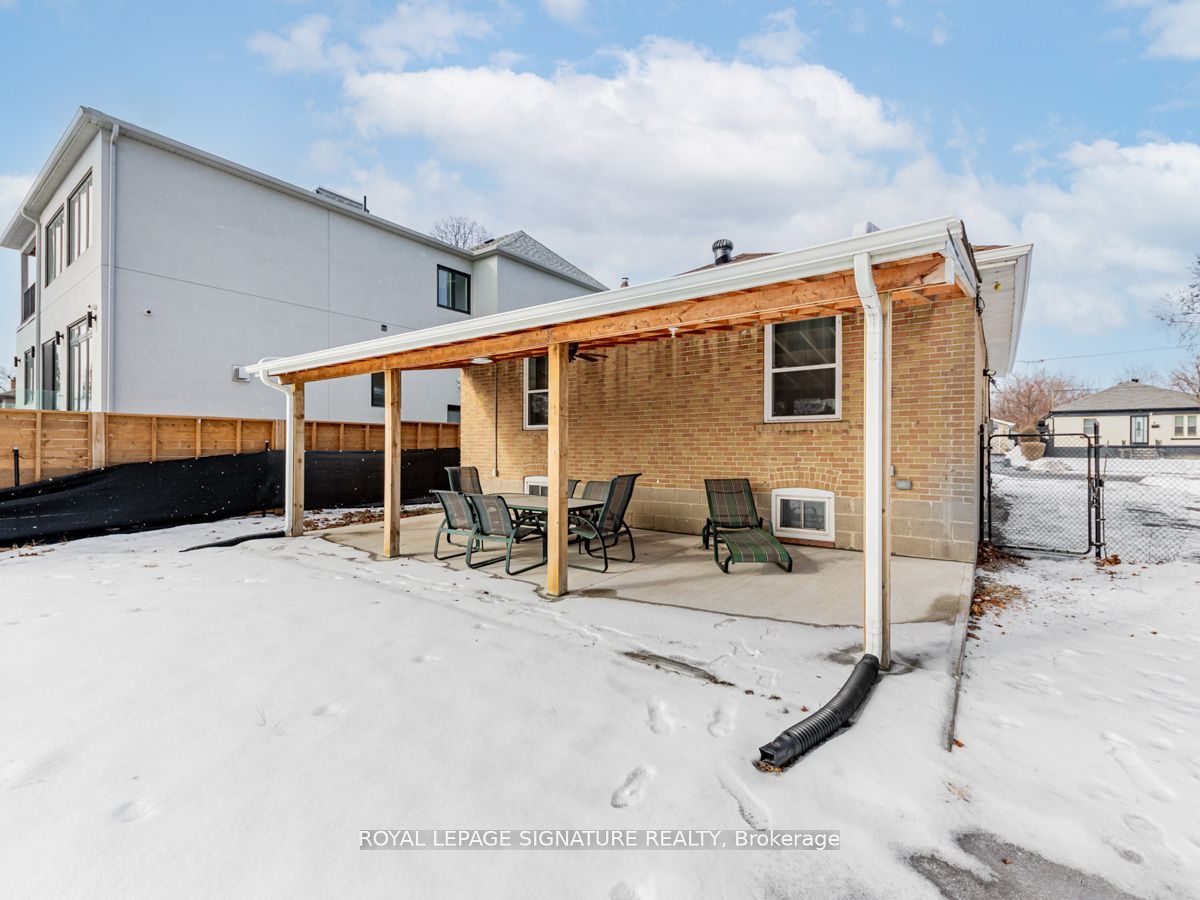 7 June Avenue Property Photo 36