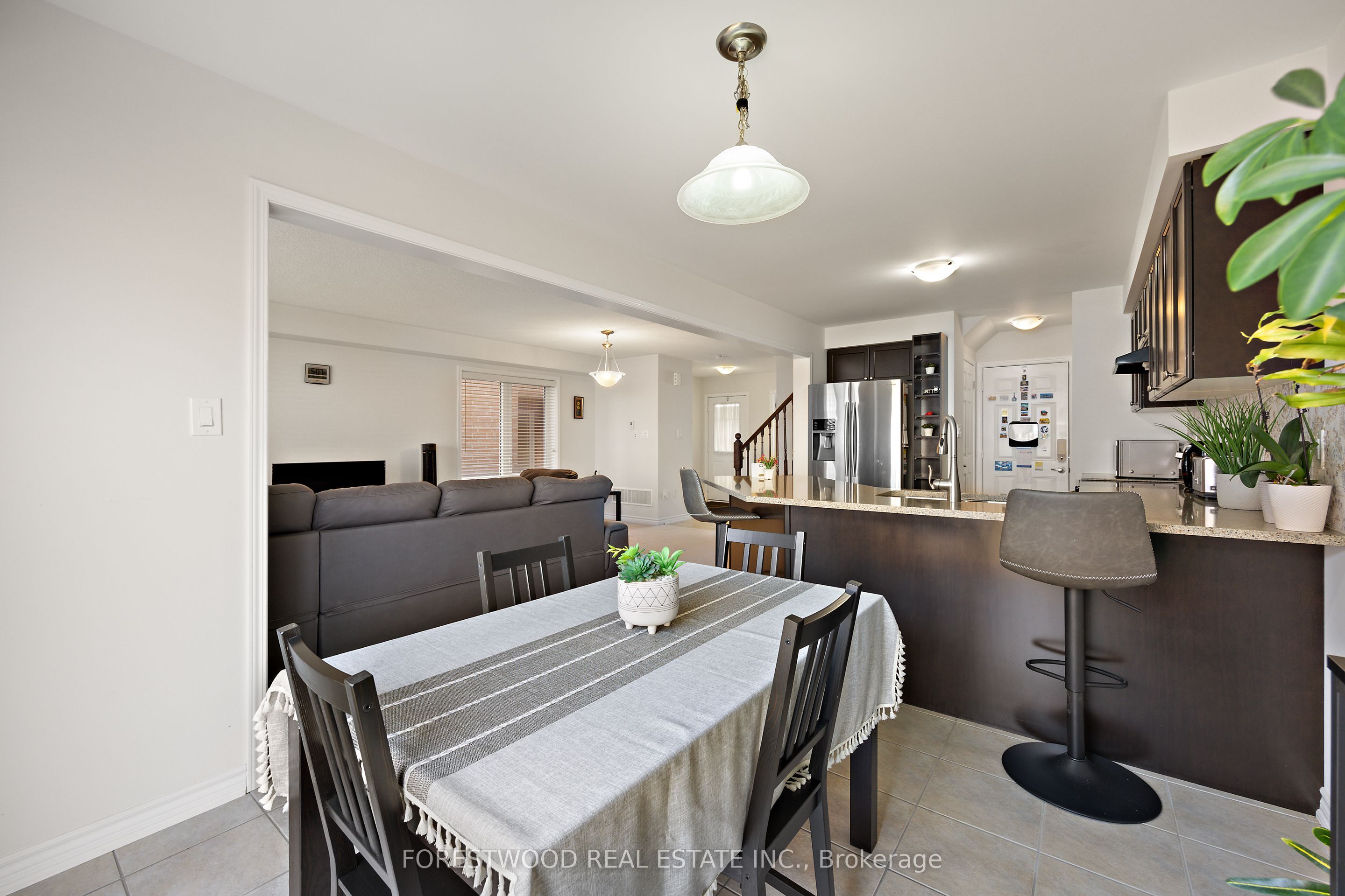 93 Enford Crescent Property Photo 9