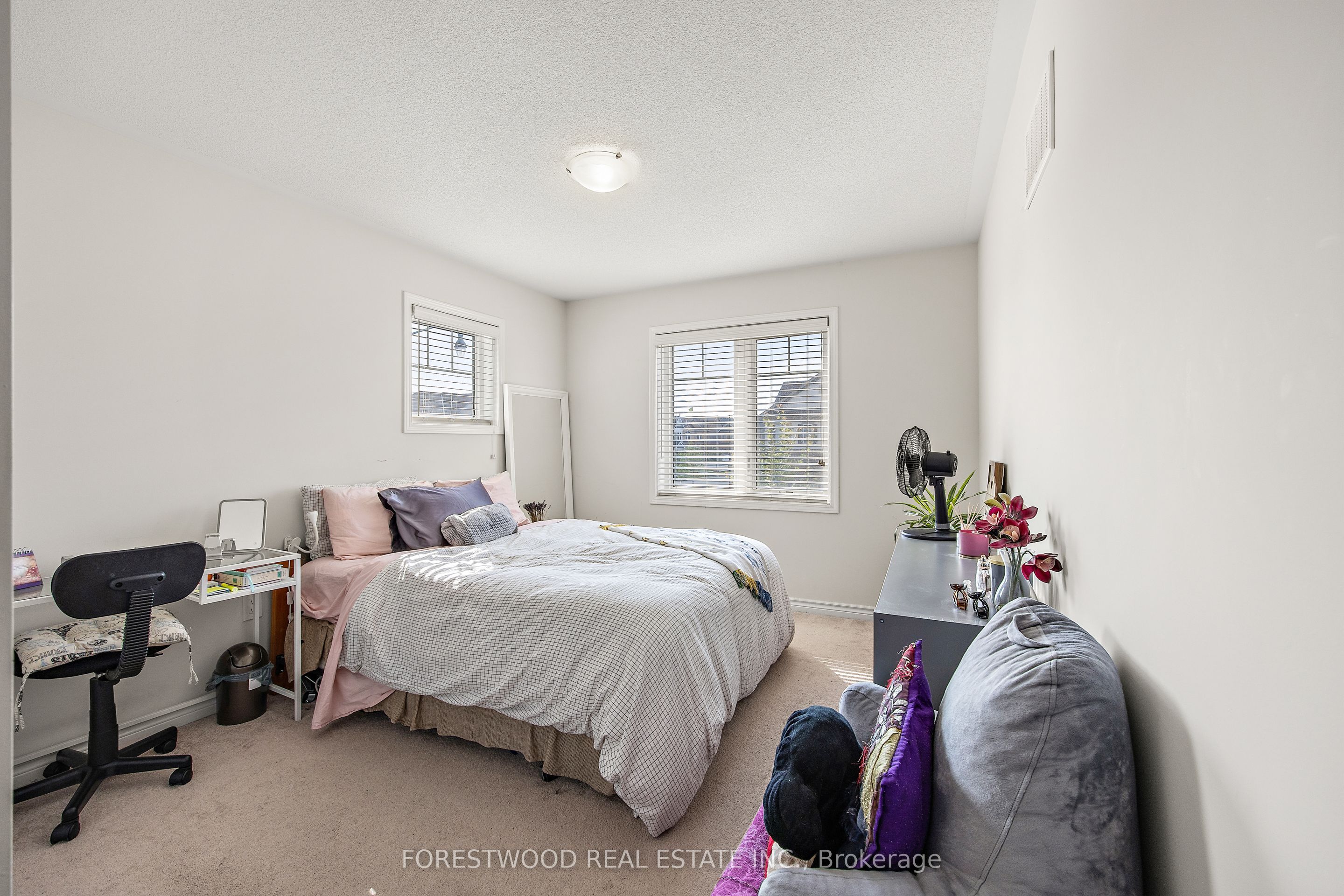 93 Enford Crescent Property Photo 17