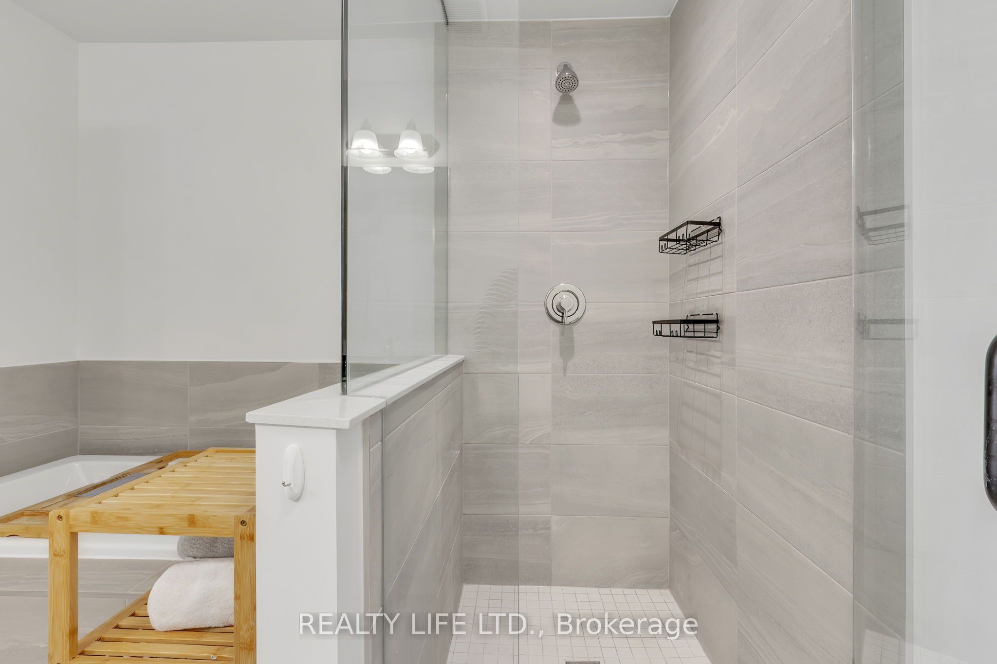 484 Thornborrow Court Property Photo 20