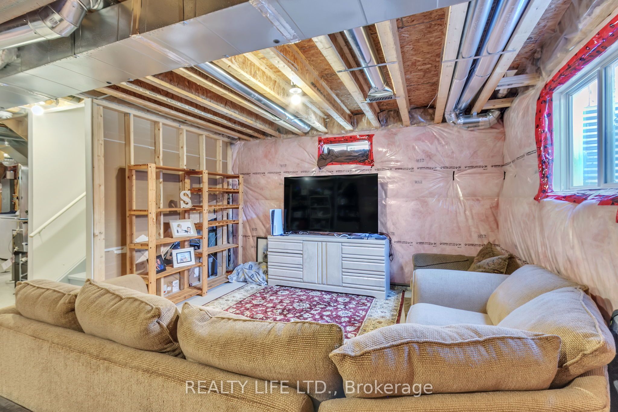 484 Thornborrow Court Property Photo 25
