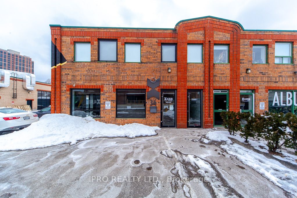34 Cawthra Avenue Property Photo 2