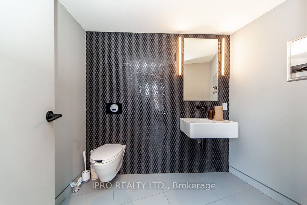 34 Cawthra Avenue Property Photo 13