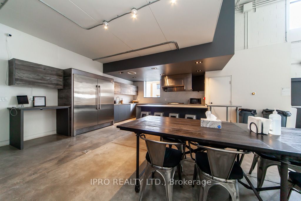 34 Cawthra Avenue Property Photo 28