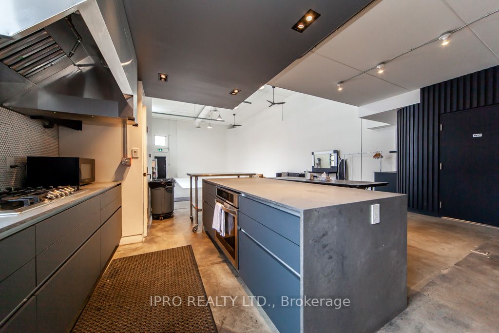 34 Cawthra Avenue Property Photo 30
