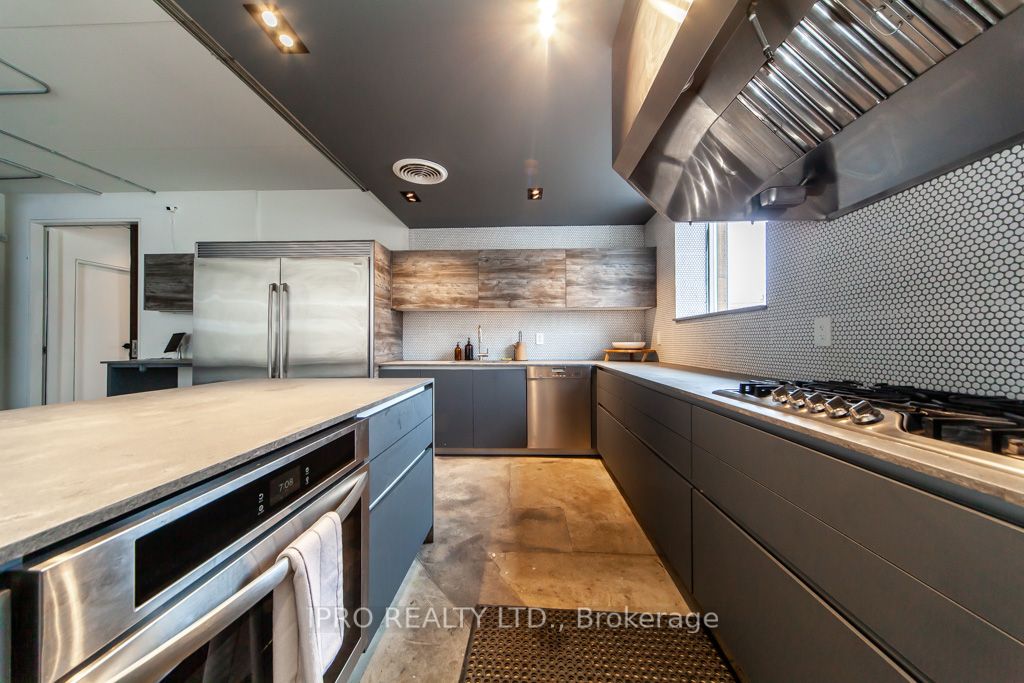 34 Cawthra Avenue Property Photo 31