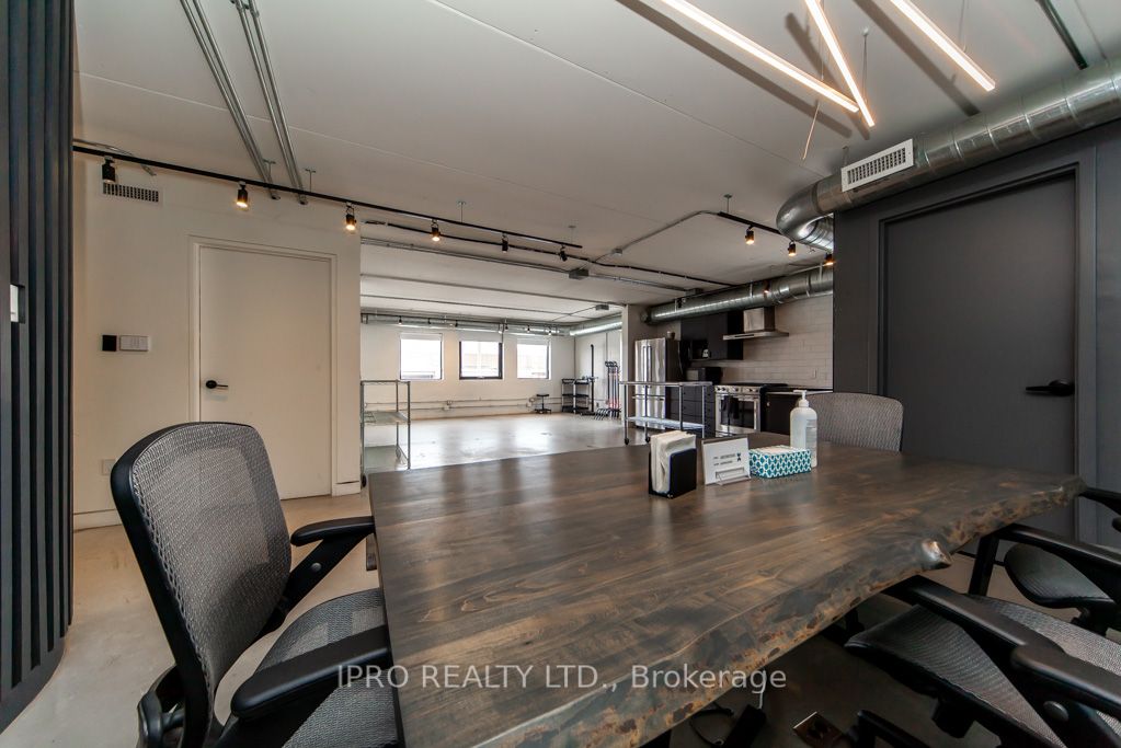 34 Cawthra Avenue Property Photo 37