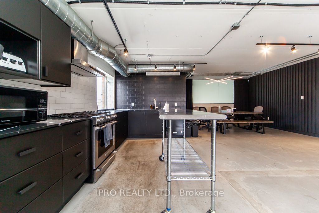 34 Cawthra Avenue Property Photo 43