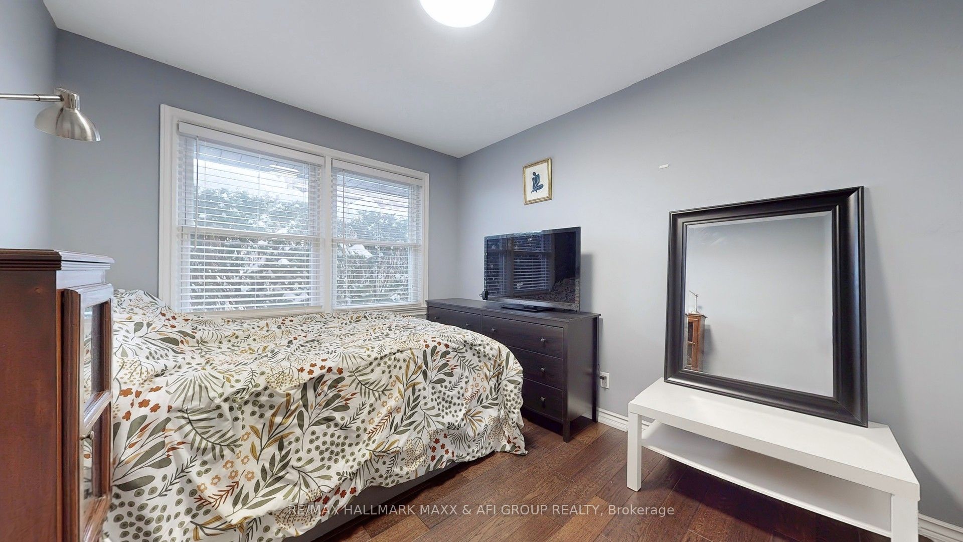 1007 Earl Crescent Property Photo 25