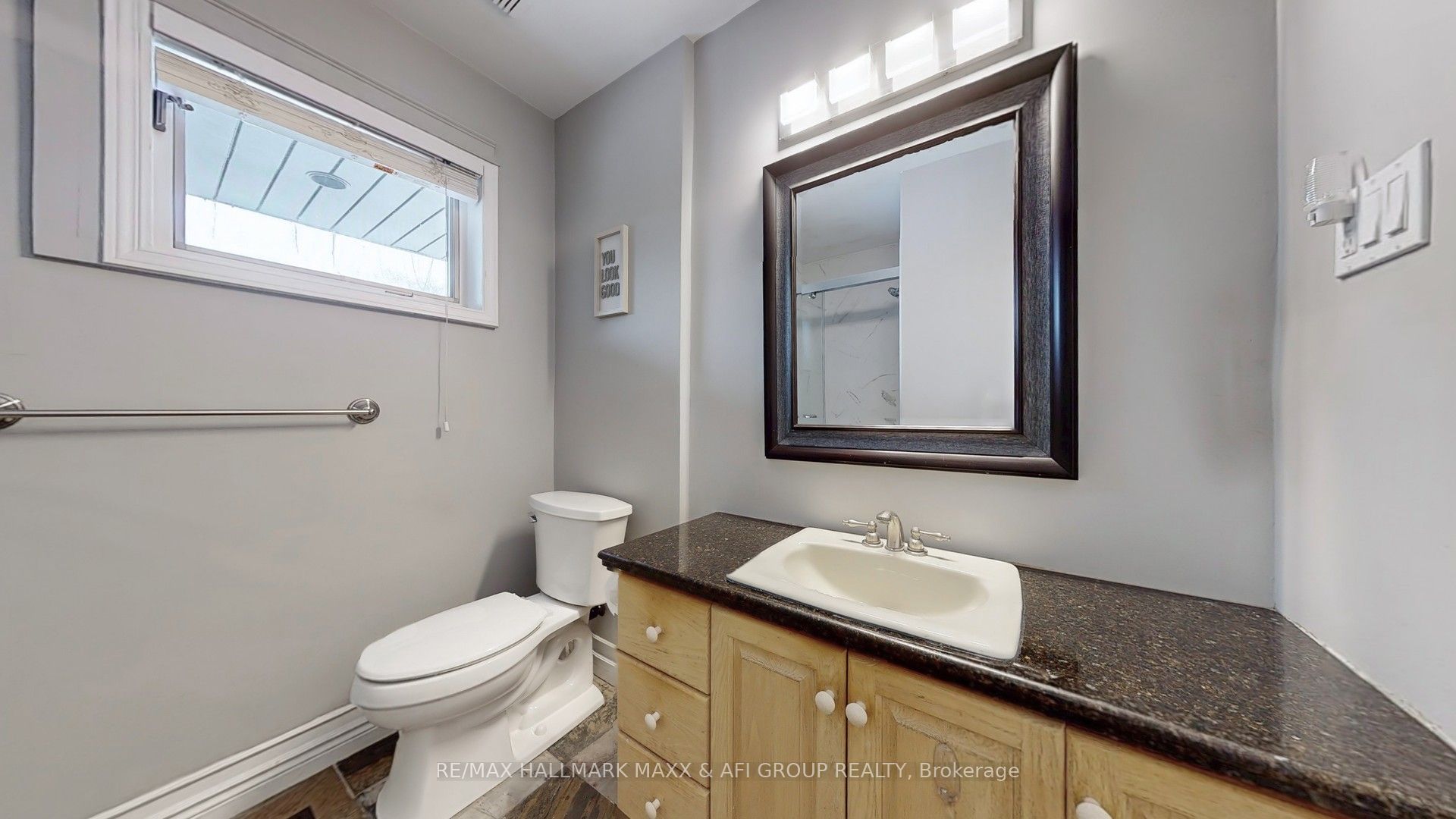 1007 Earl Crescent Property Photo 27