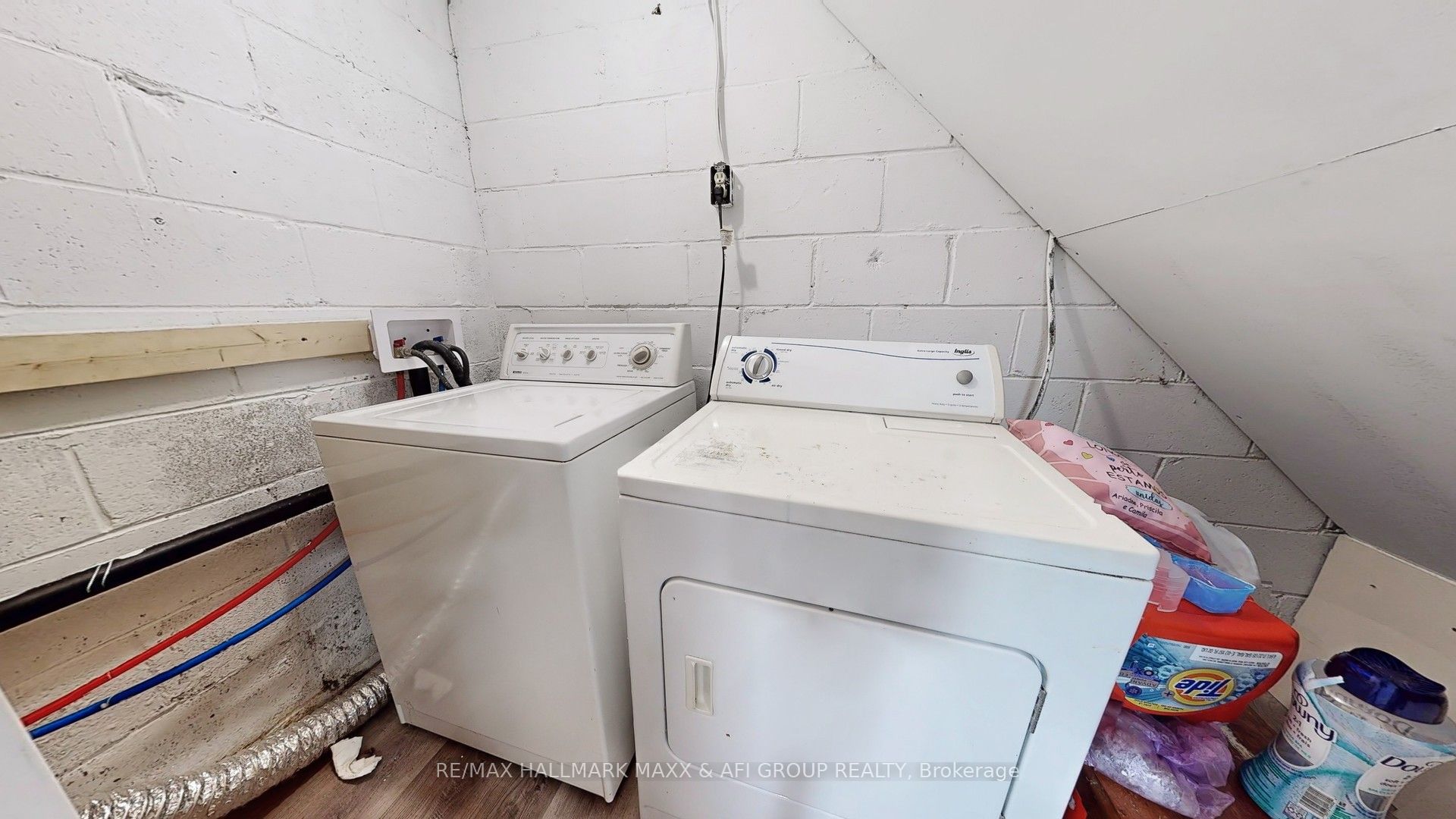 1007 Earl Crescent Property Photo 47
