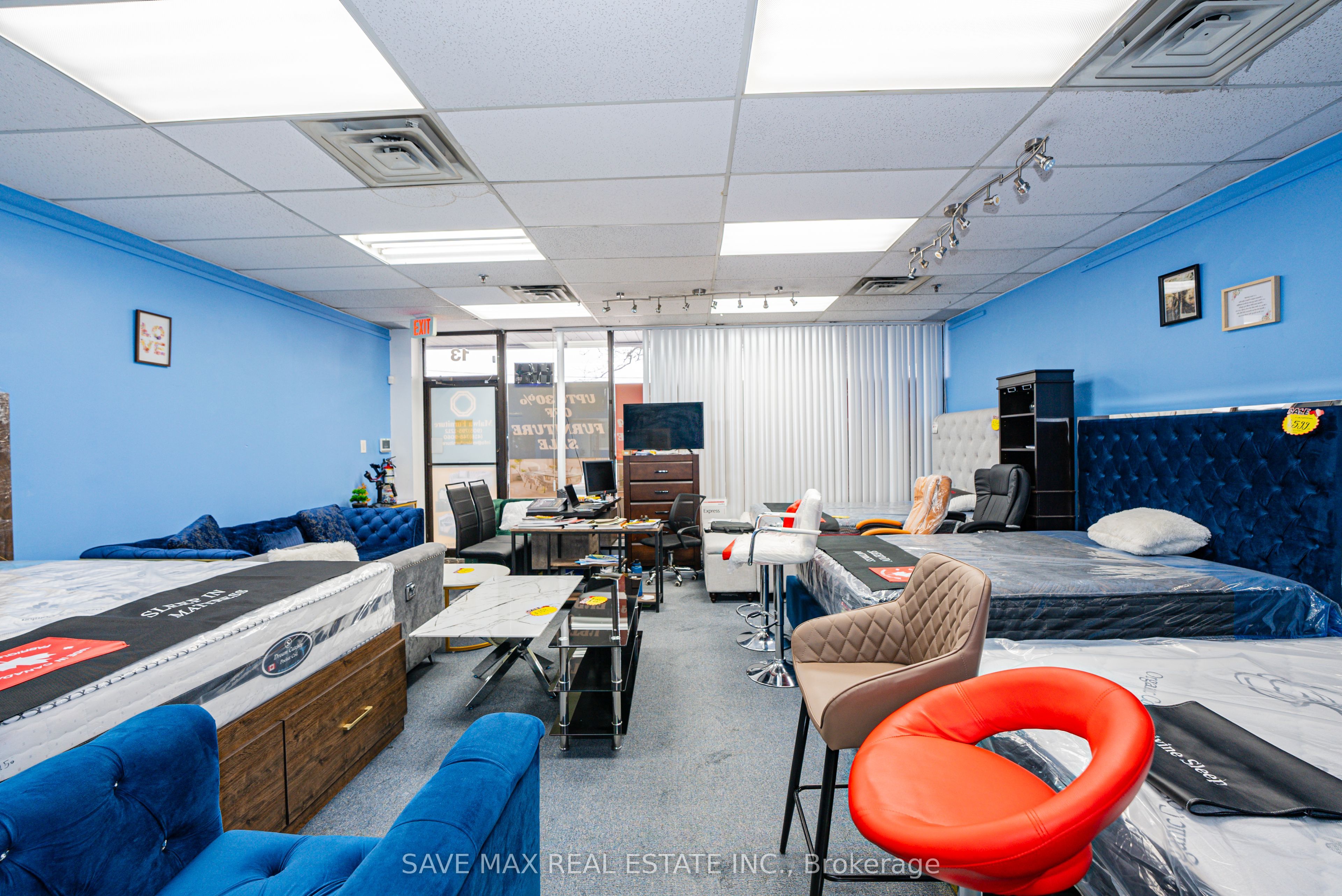 #unit#13 - 980 Pacific Gate Property Photo 6