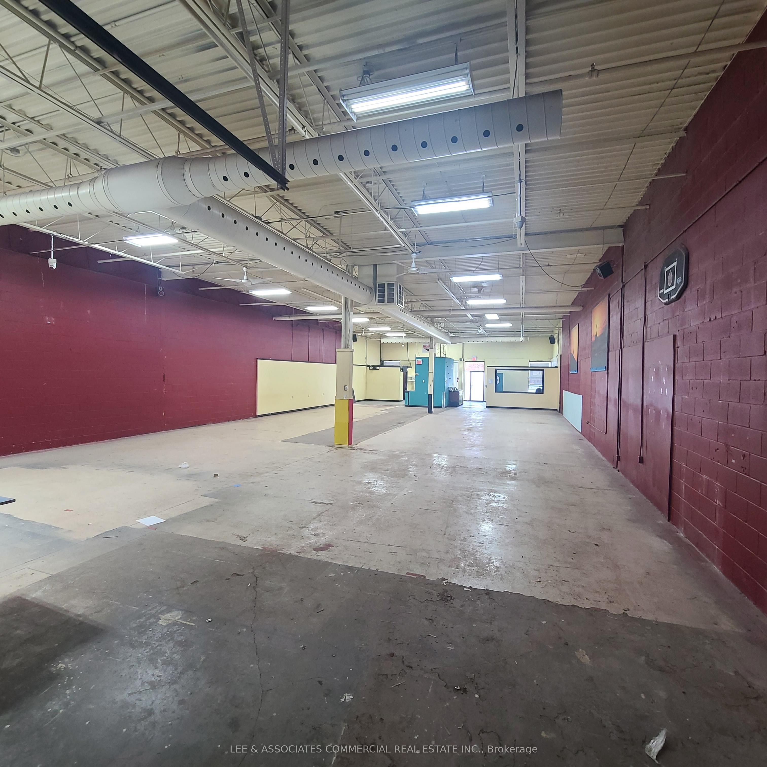 525-527 Main Street Property Photo 11