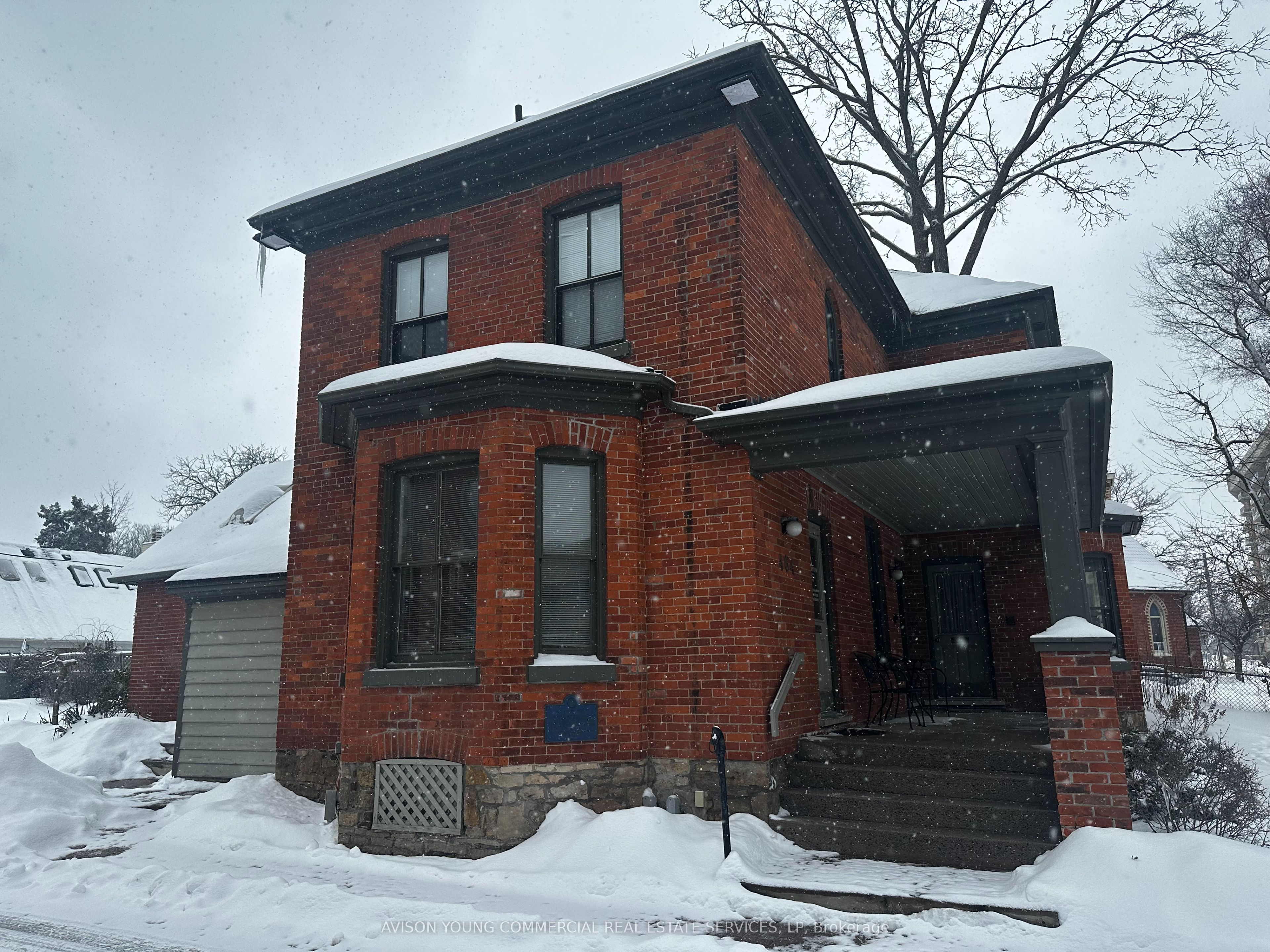464 Locust Street Property Photo 2