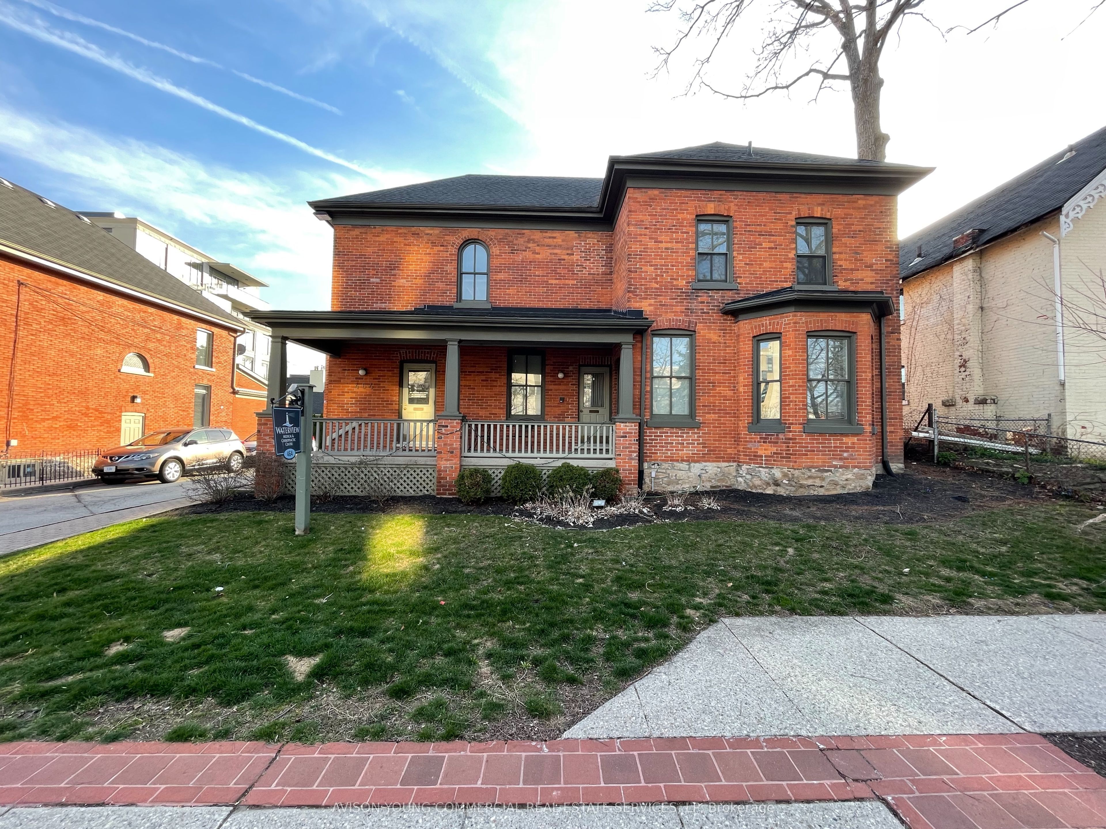 464 Locust Street Property Photo 6
