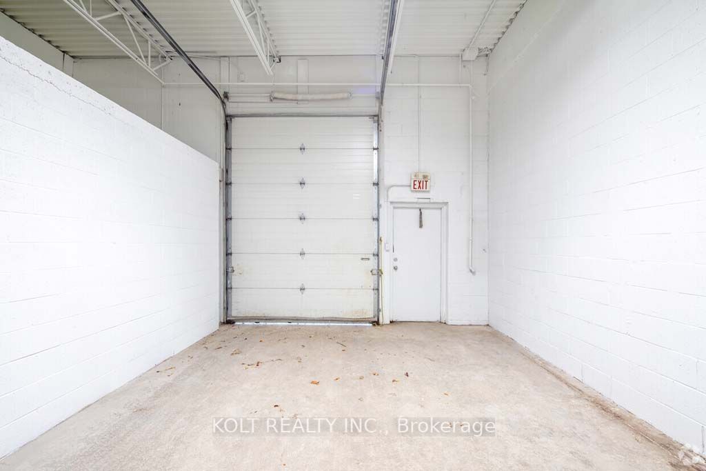 #12 - 1040 Martin Grove Road Property Photo 9
