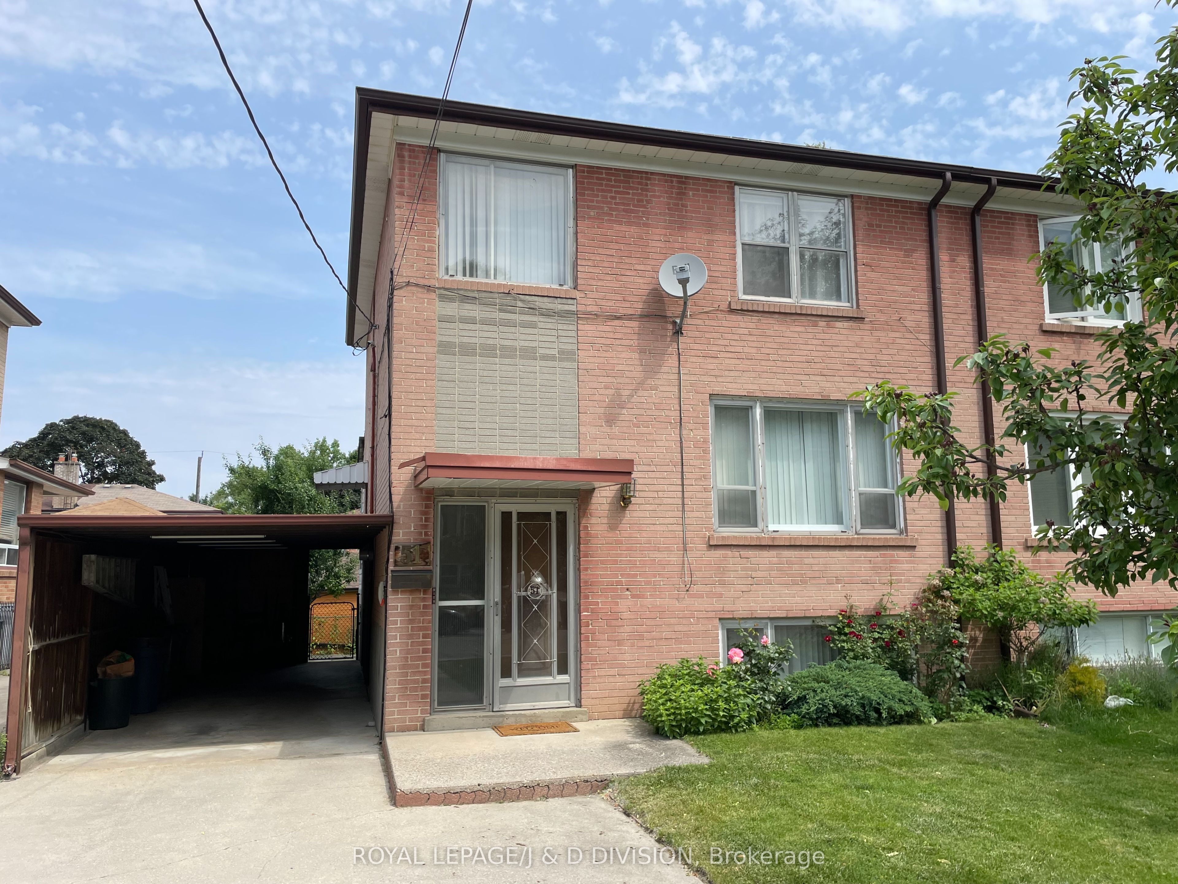 51 Edinborough Court Property Photo 2