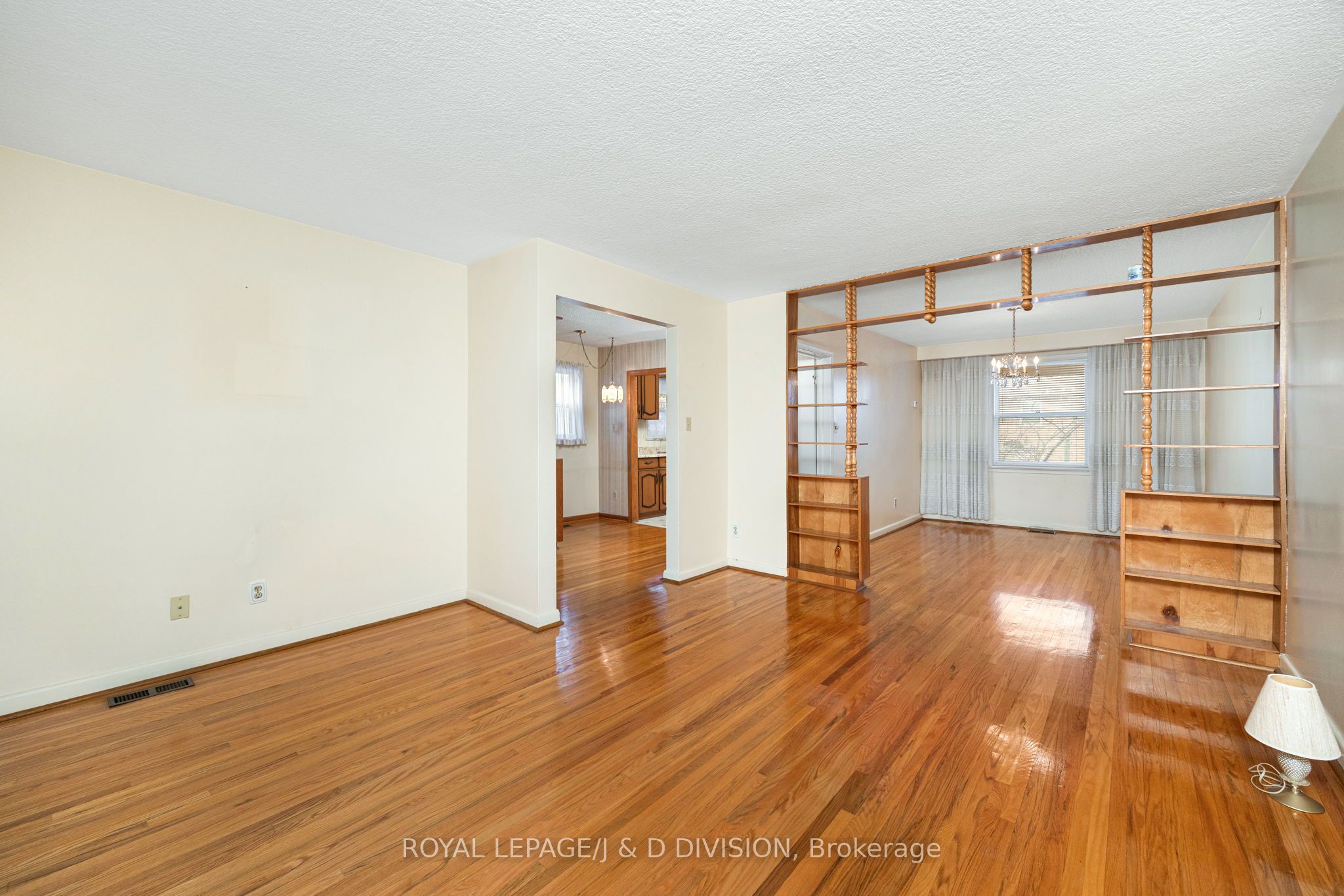 51 Edinborough Court Property Photo 7