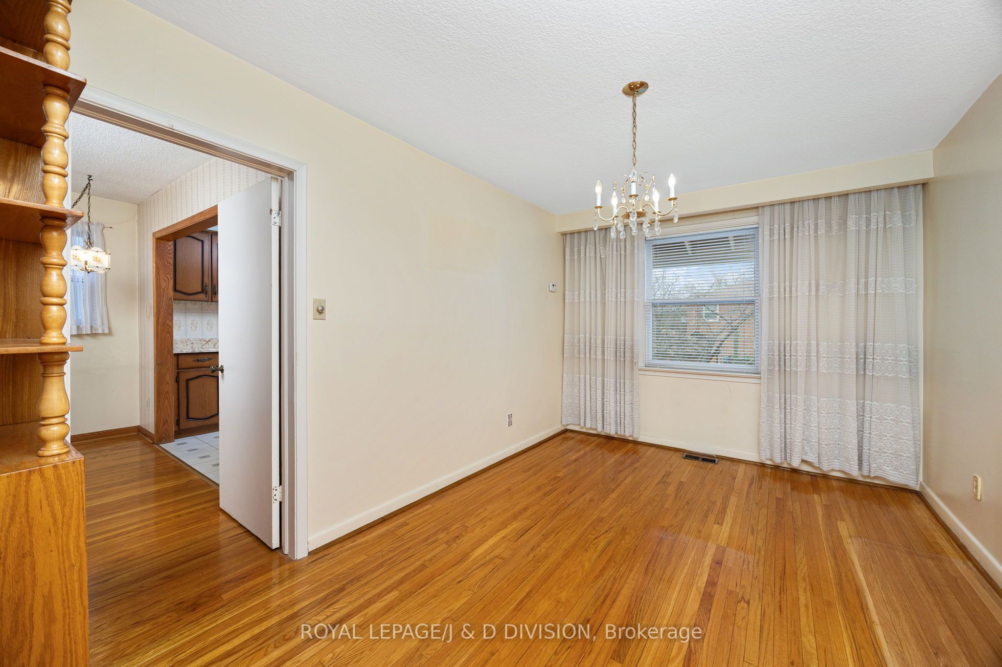 51 Edinborough Court Property Photo 8
