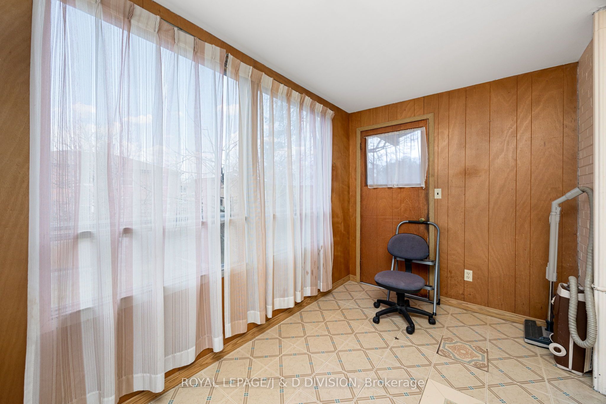 51 Edinborough Court Property Photo 13