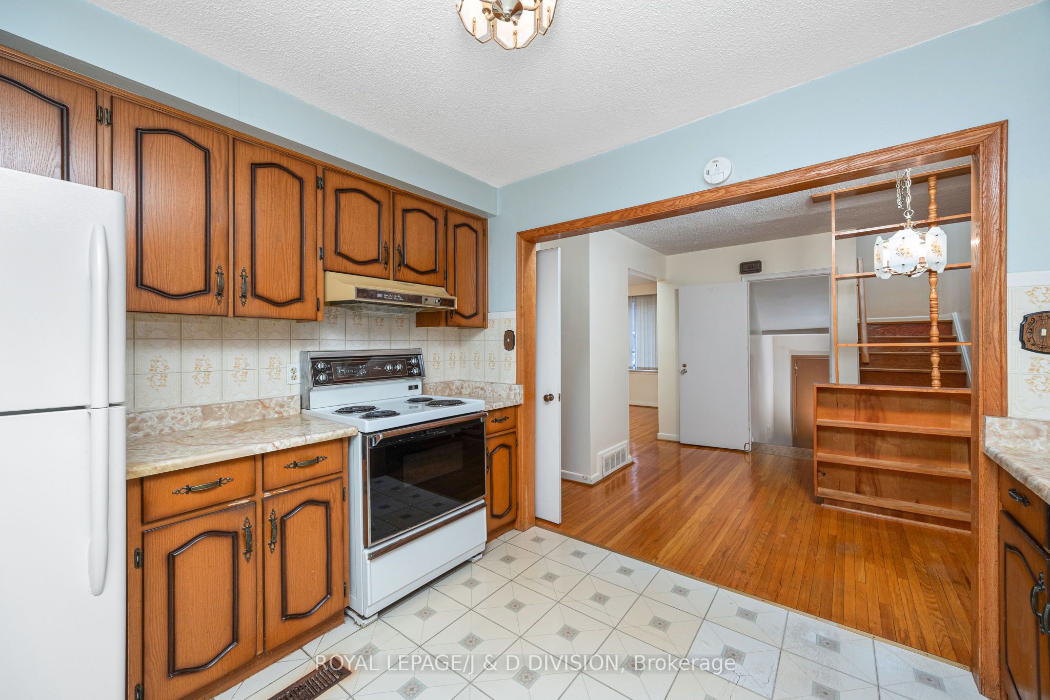 51 Edinborough Court Property Photo 14